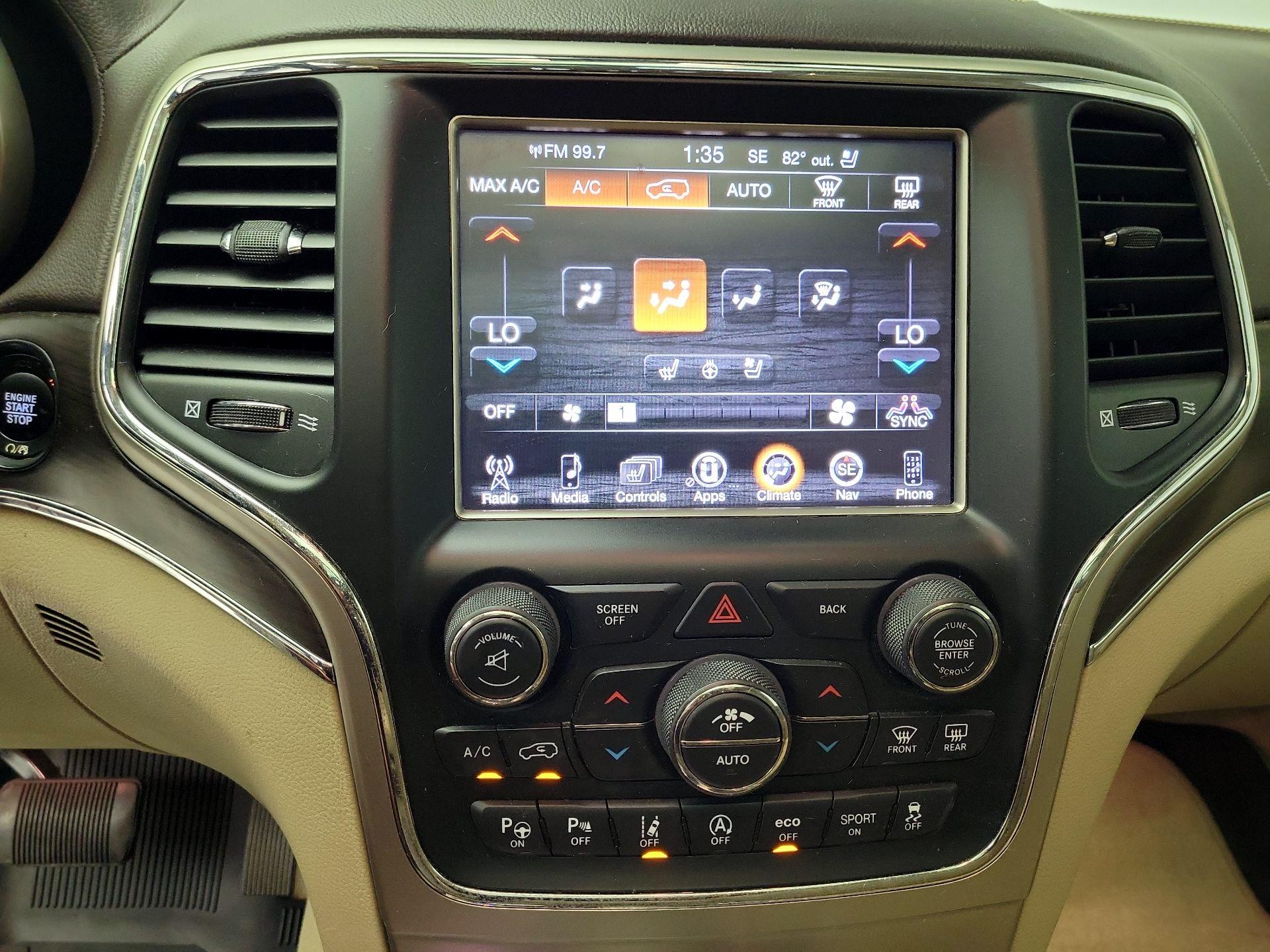 Thumbnail: 2017 Jeep Grand Cherokee - 17