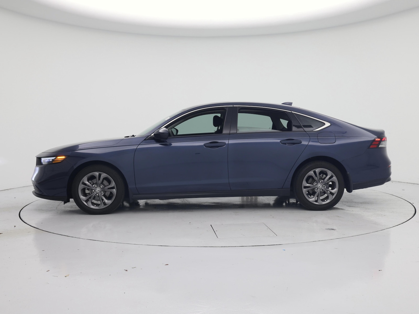 2024 Honda Accord EX - Photo 4