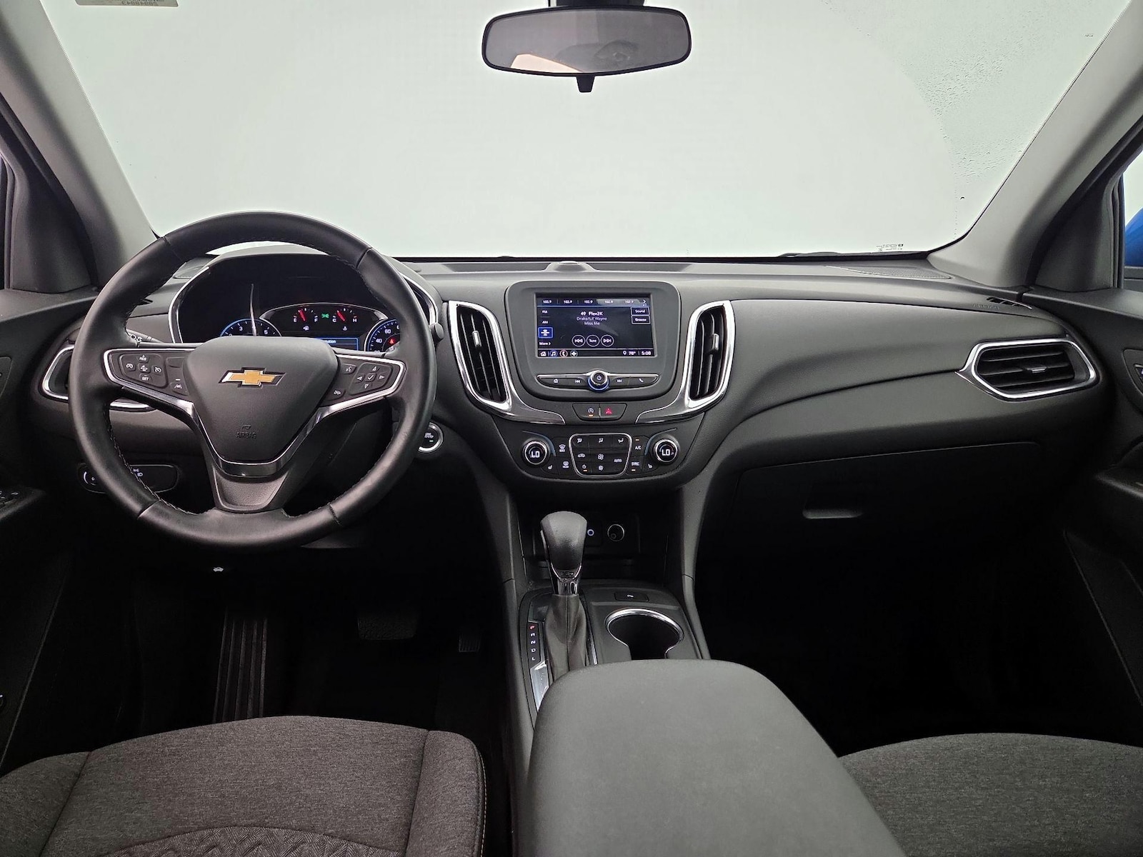 2024 Chevrolet Equinox LT - Photo 10
