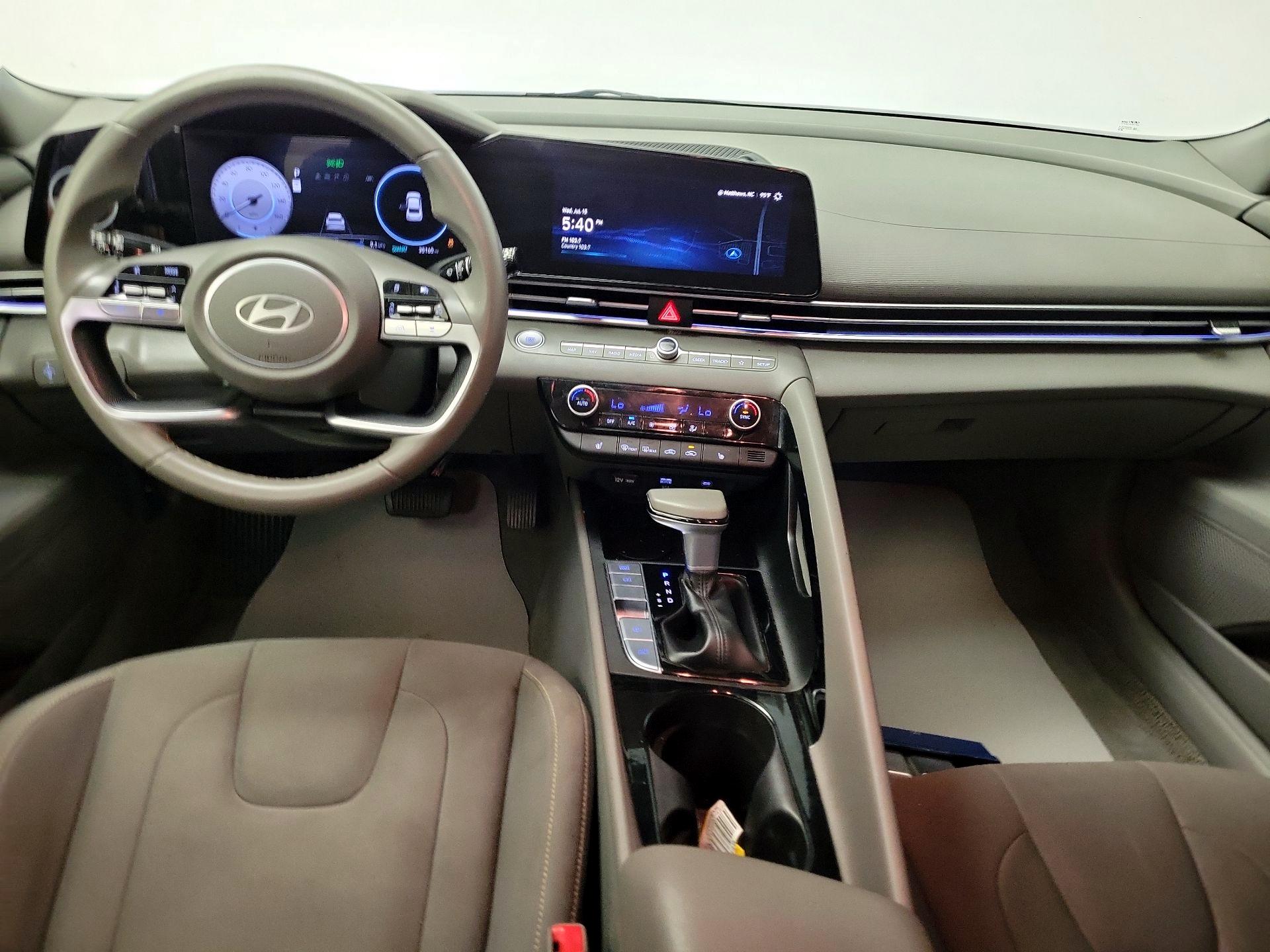 Thumbnail: 2024 Hyundai Elantra - 9