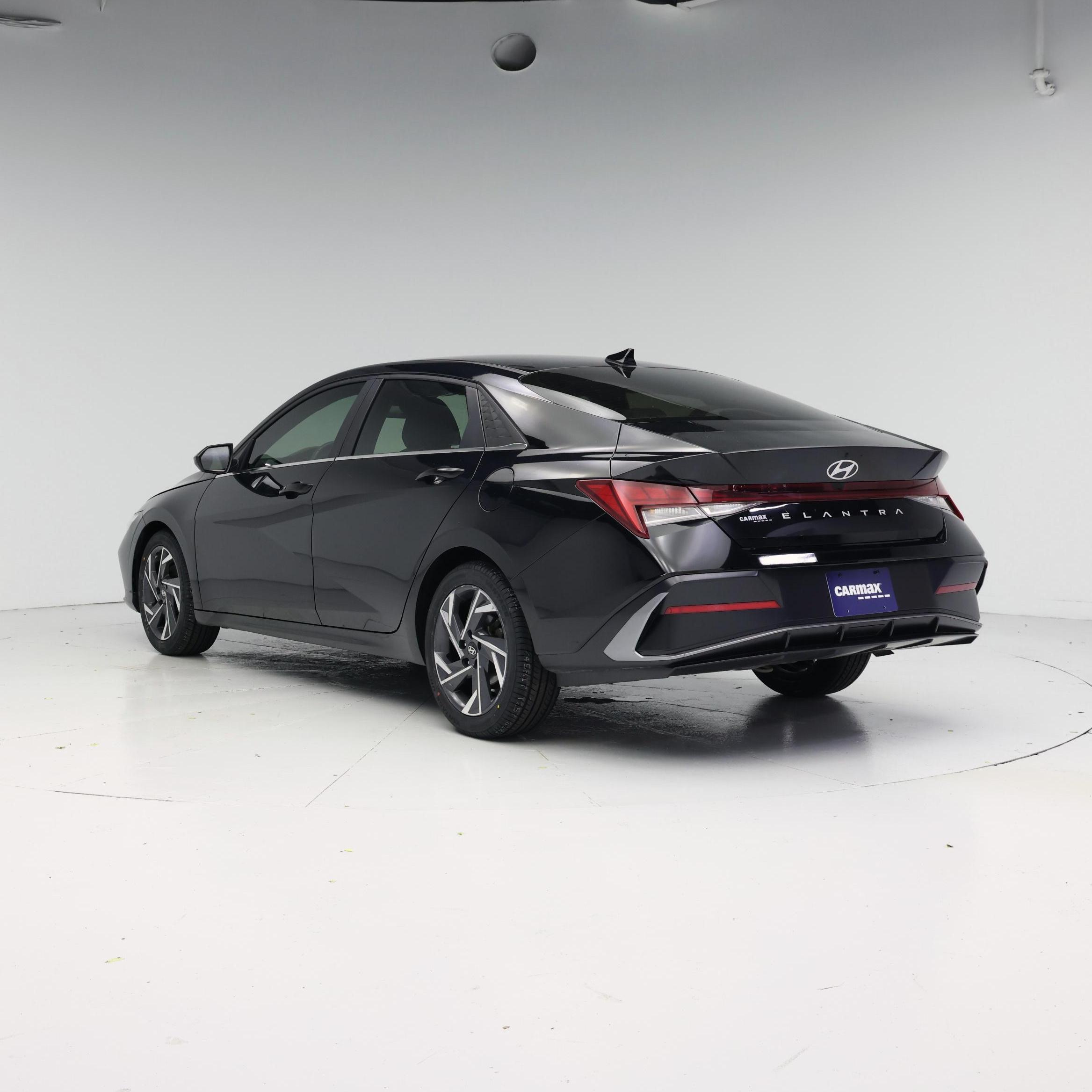 Thumbnail: 2024 Hyundai Elantra - 2
