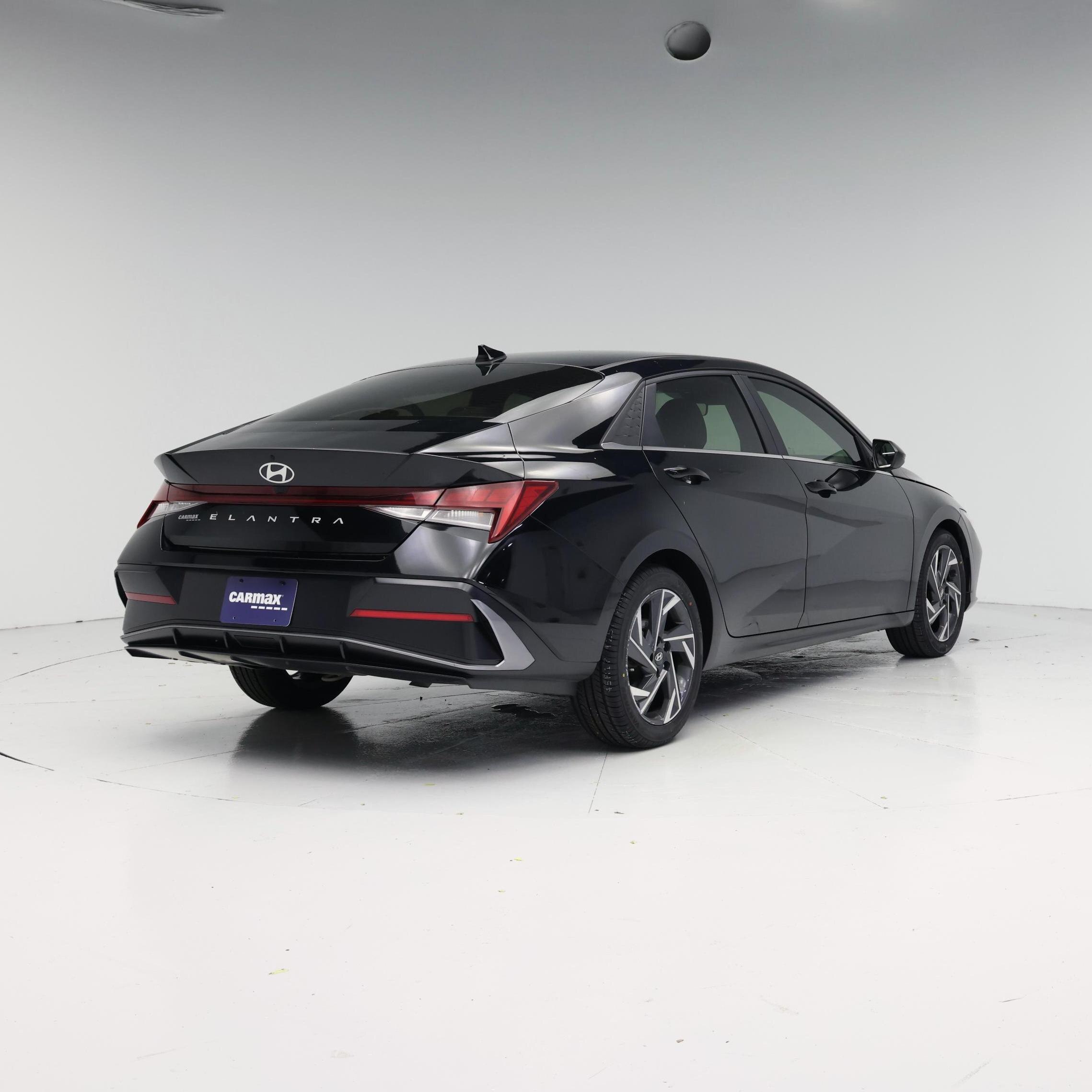 Thumbnail: 2024 Hyundai Elantra - 8