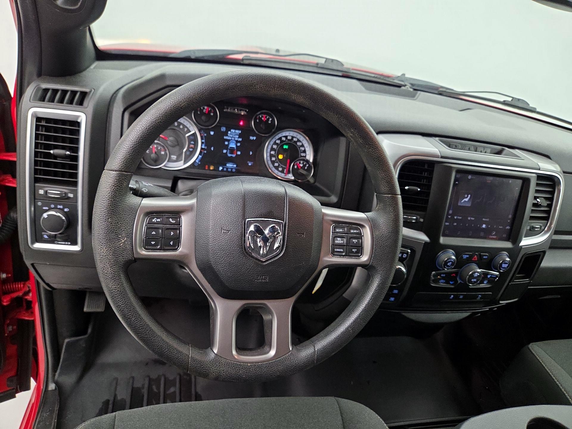 Thumbnail: 2022 RAM 1500 Classic - 10