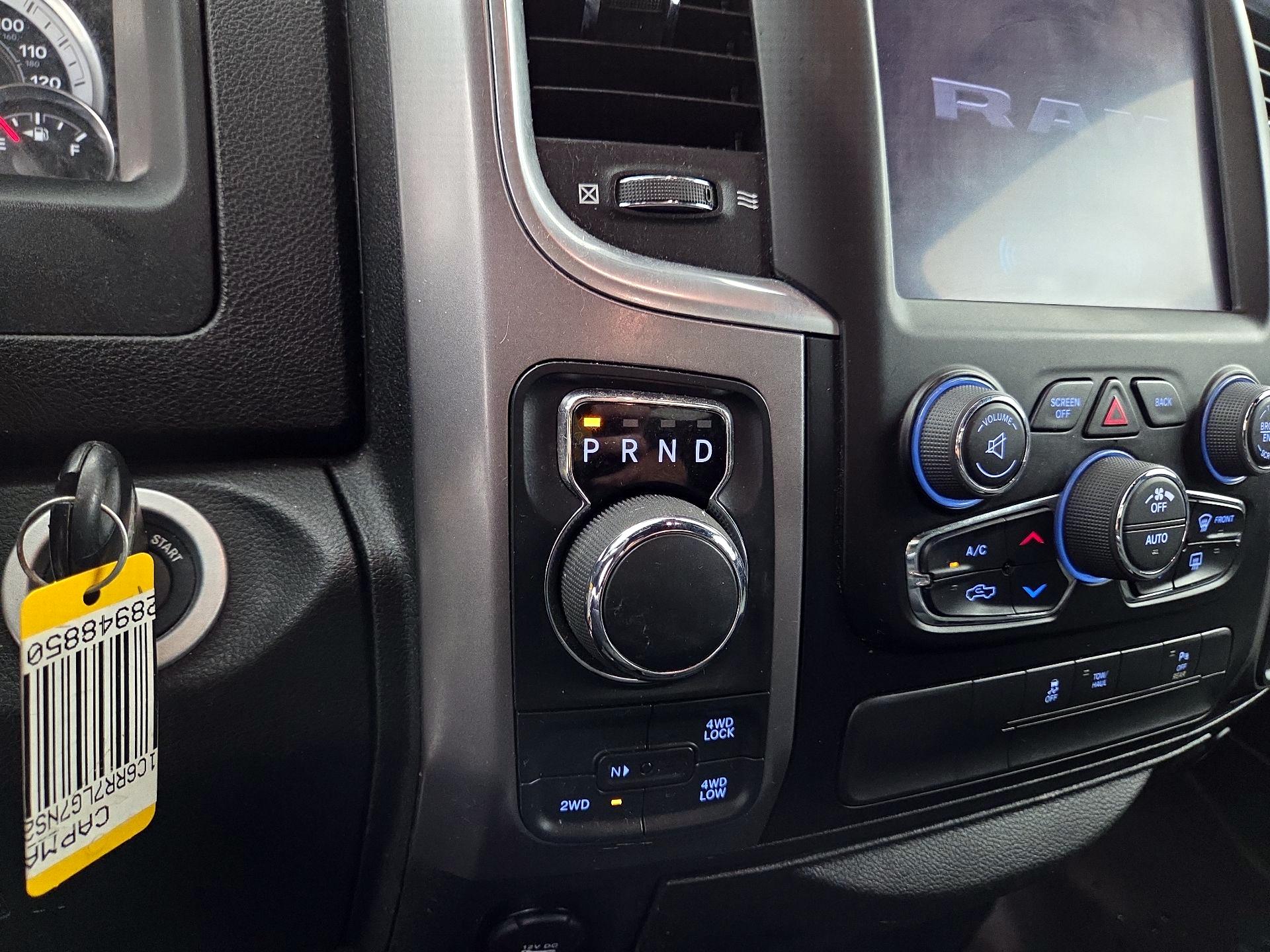 Thumbnail: 2022 RAM 1500 Classic - 16