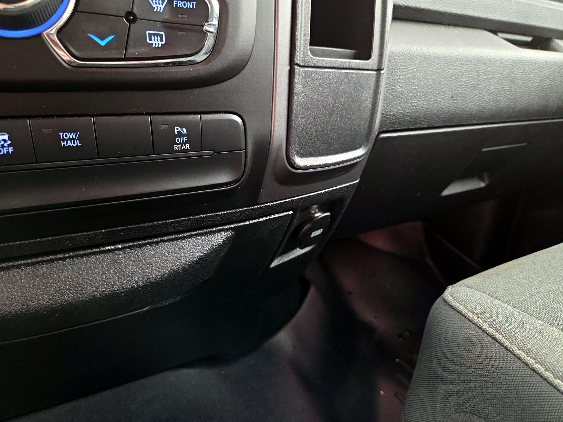 Thumbnail: 2022 RAM 1500 Classic - 17