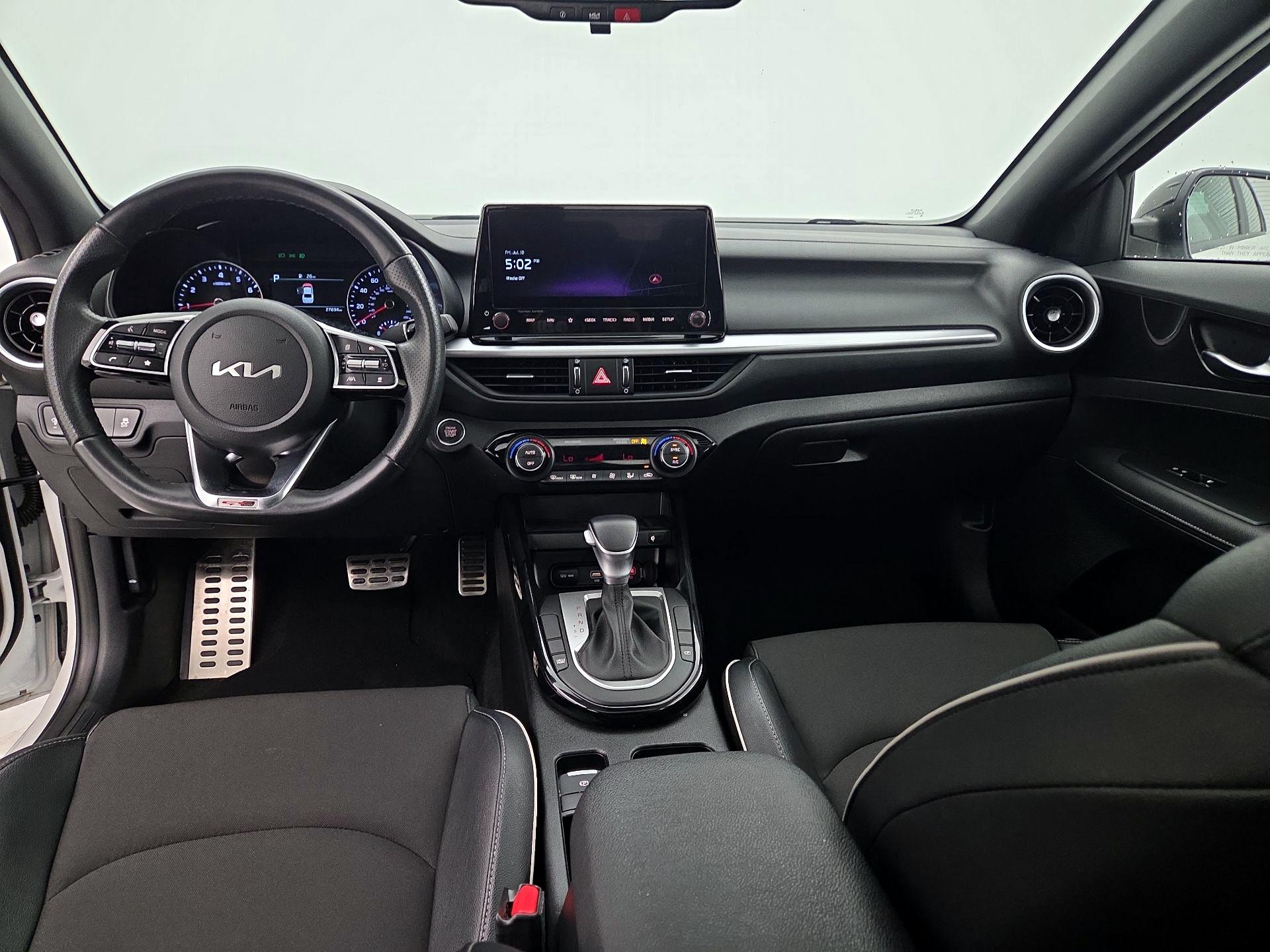 Thumbnail: 2024 Kia Forte - 9