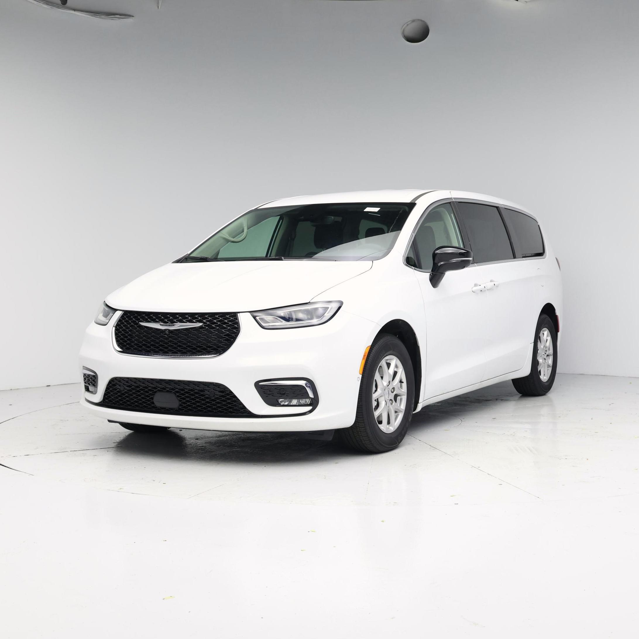 Thumbnail: 2024 Chrysler Pacifica - 4
