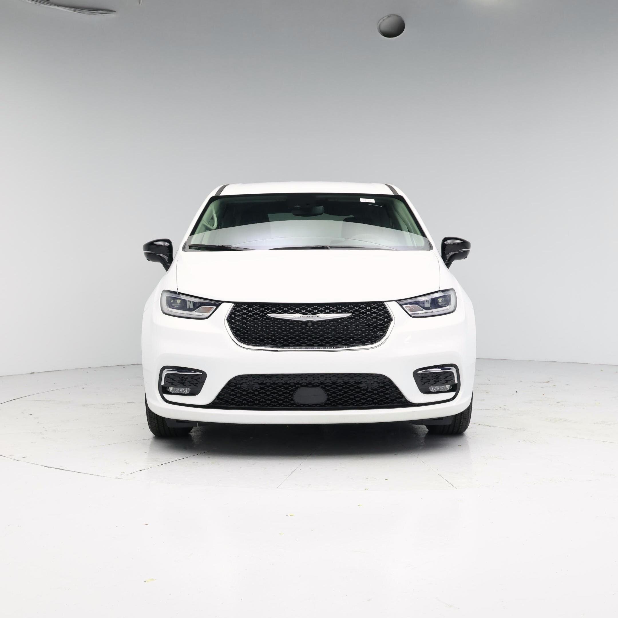 Thumbnail: 2024 Chrysler Pacifica - 5