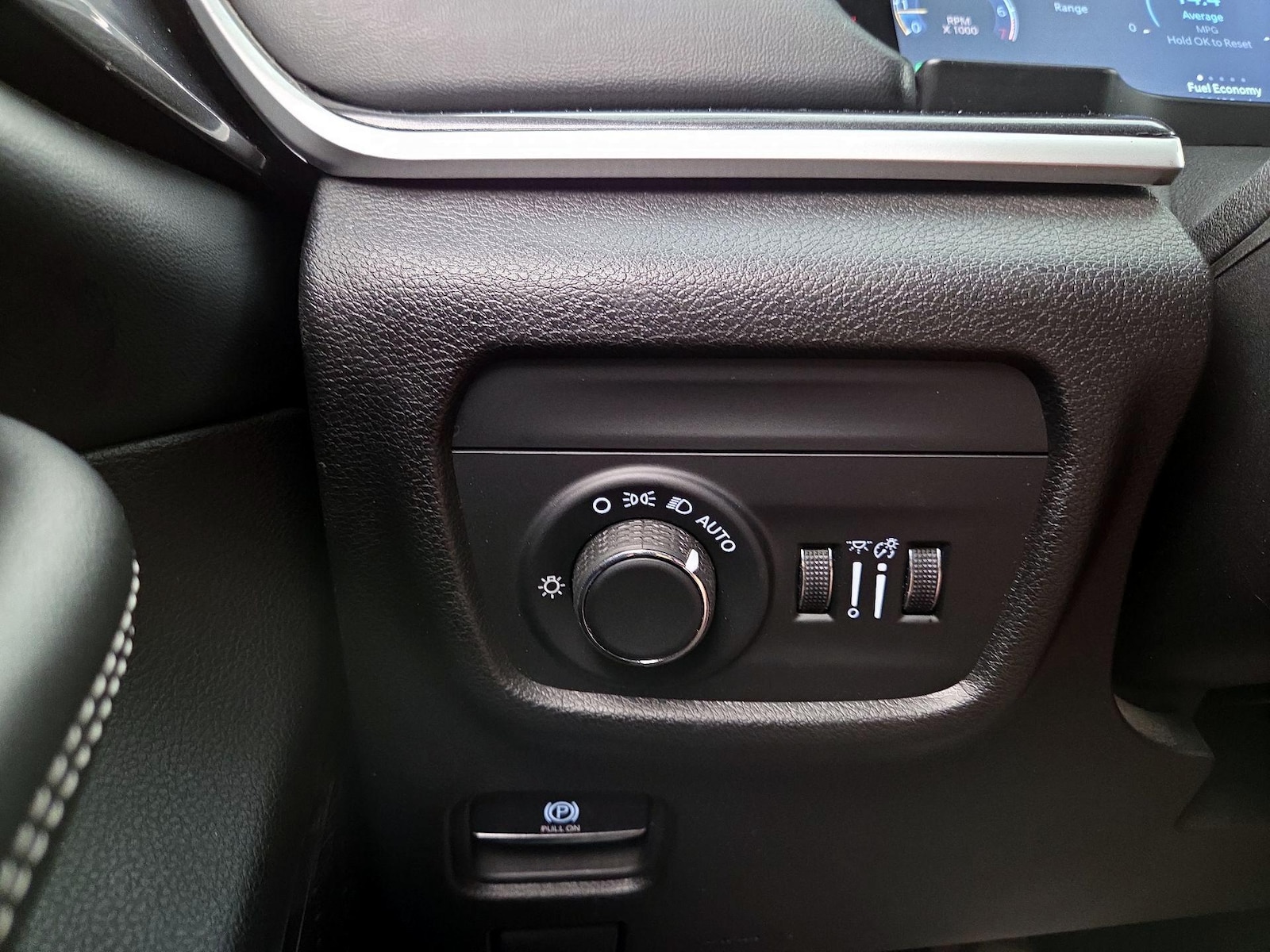 2023 Jeep Grand Cherokee Laredo - Photo 14