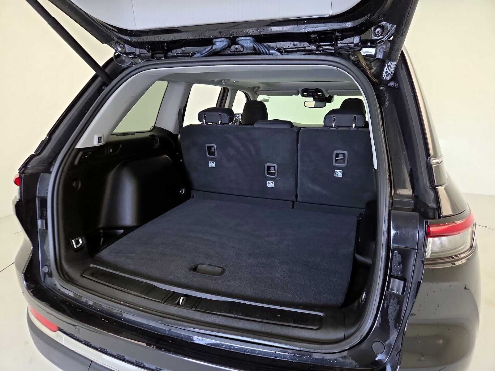2023 Jeep Grand Cherokee Laredo - Photo 22