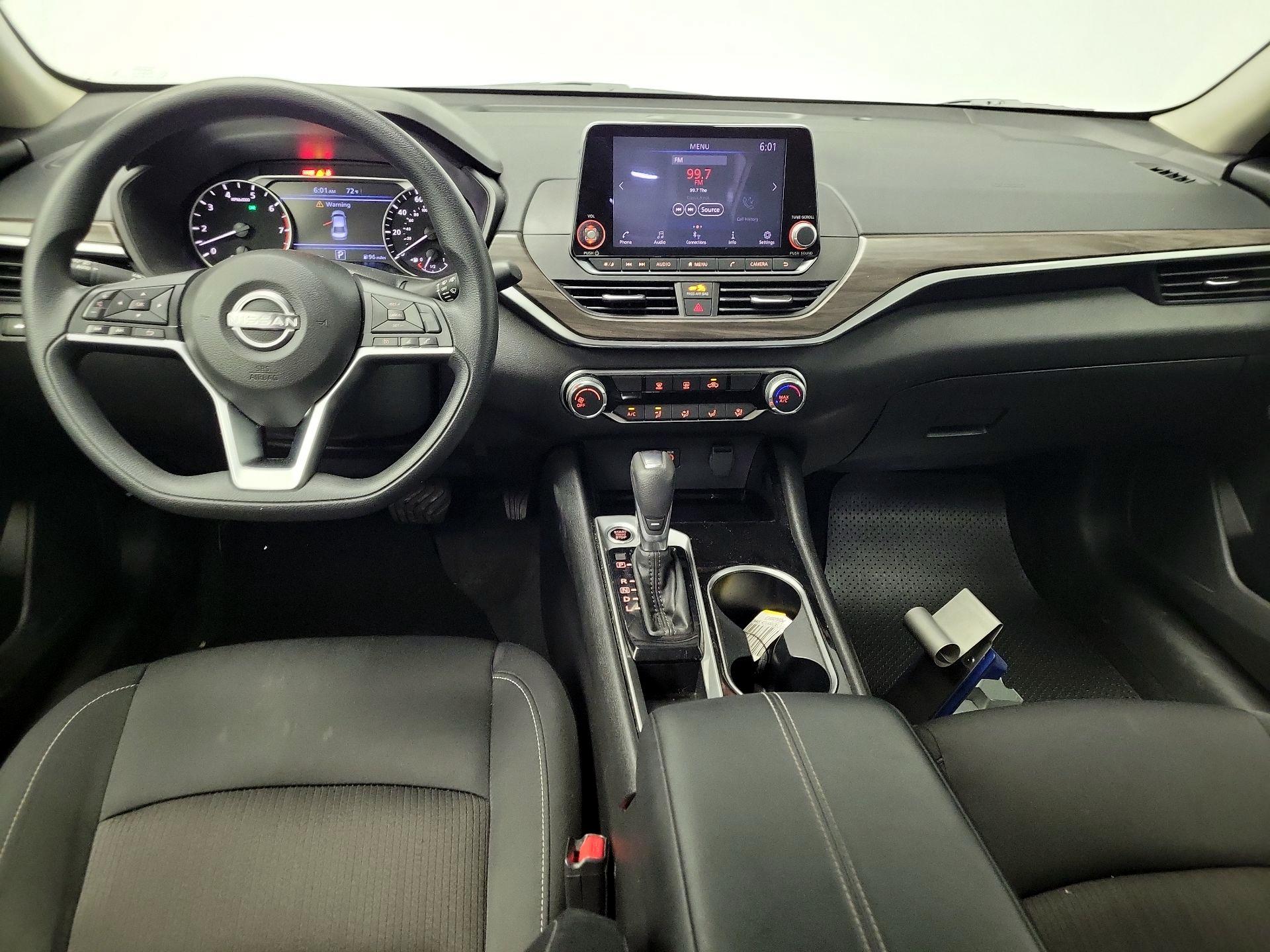 Thumbnail: 2024 Nissan Altima - 9