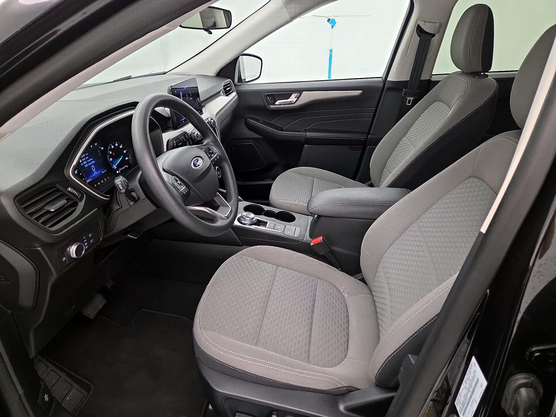 Thumbnail: 2021 Ford Escape - 11