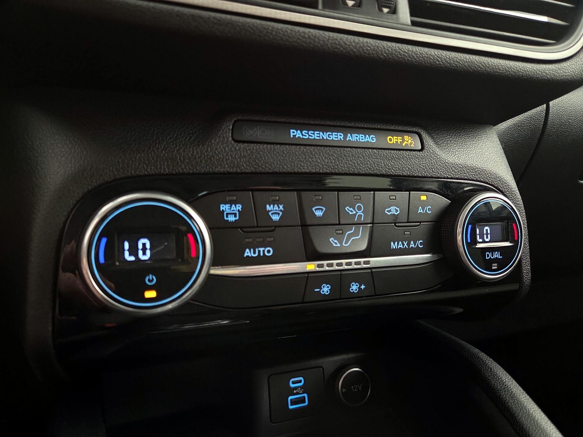 Thumbnail: 2021 Ford Escape - 17