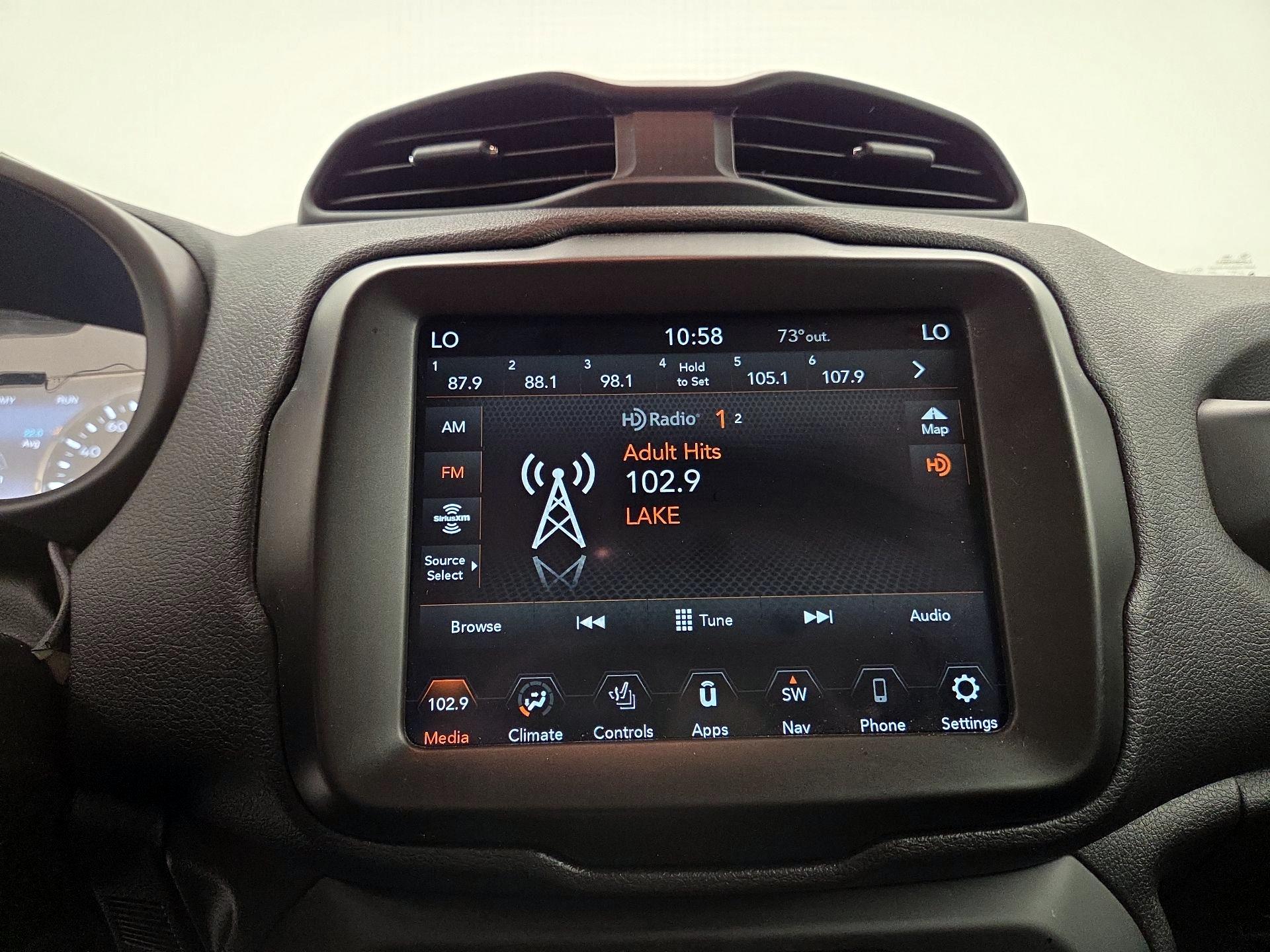 Thumbnail: 2022 Jeep Renegade - 16