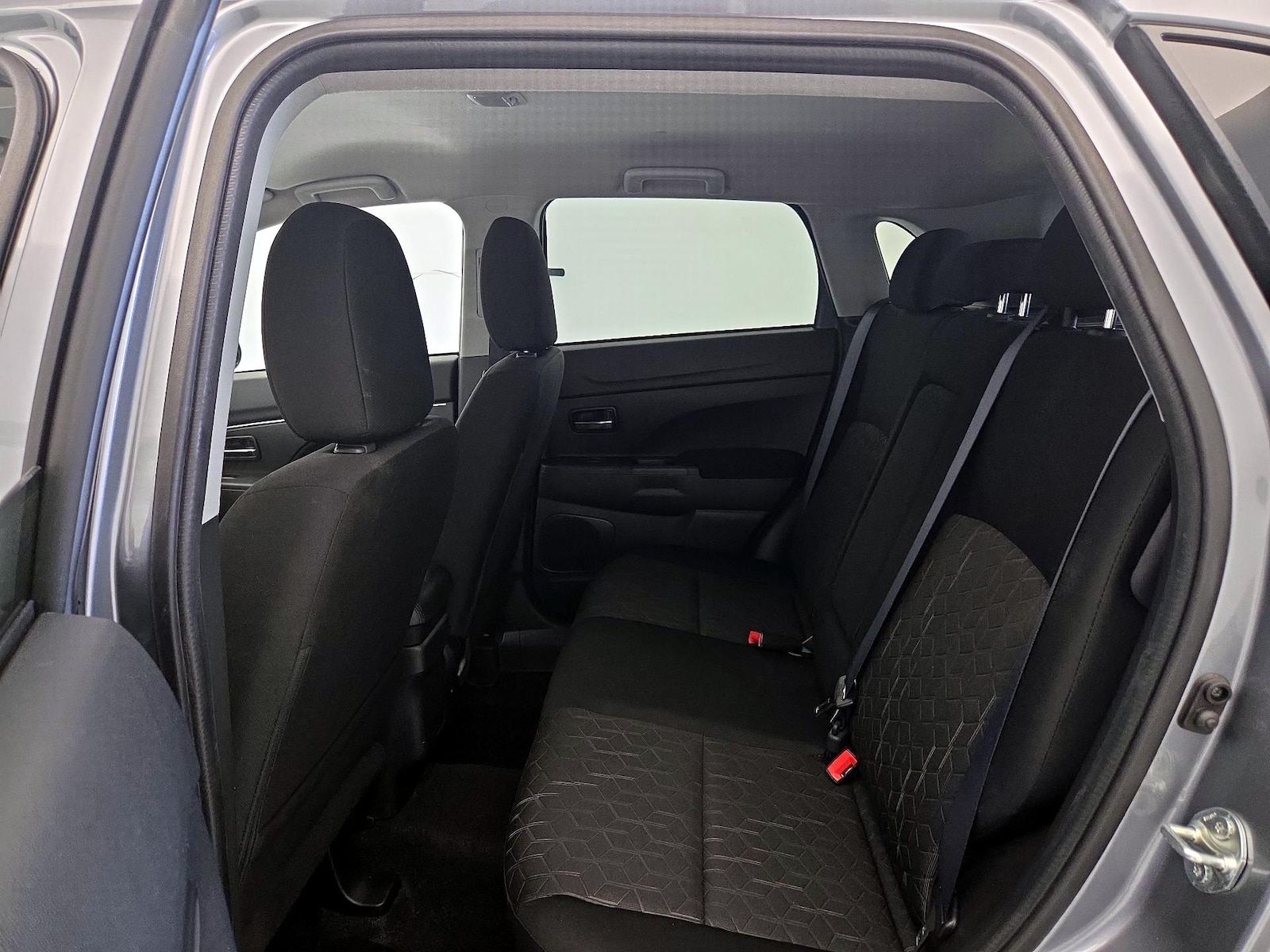2025 Mitsubishi Outlander Sport ES - Photo 20