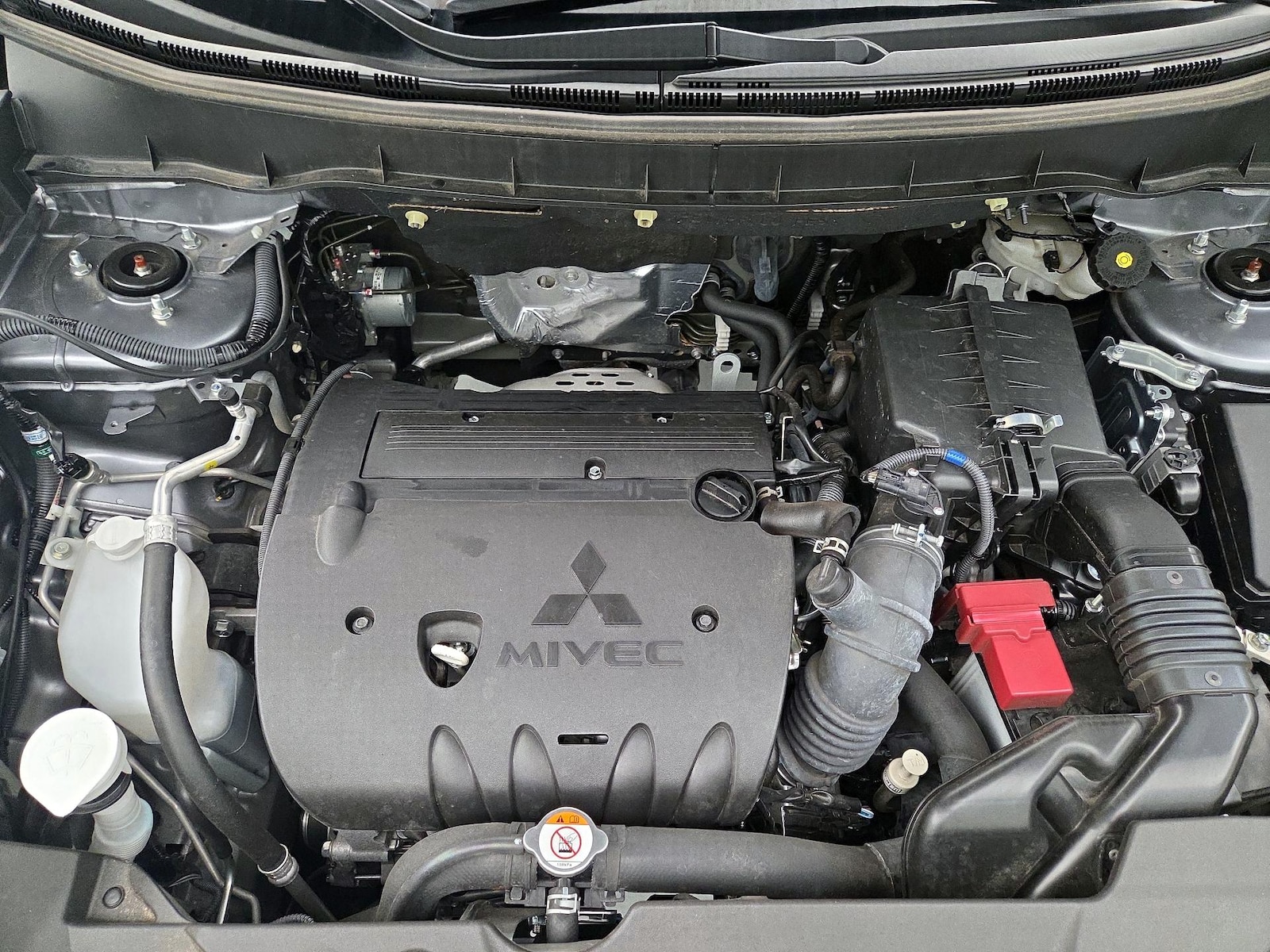 2025 Mitsubishi Outlander Sport ES - Photo 22