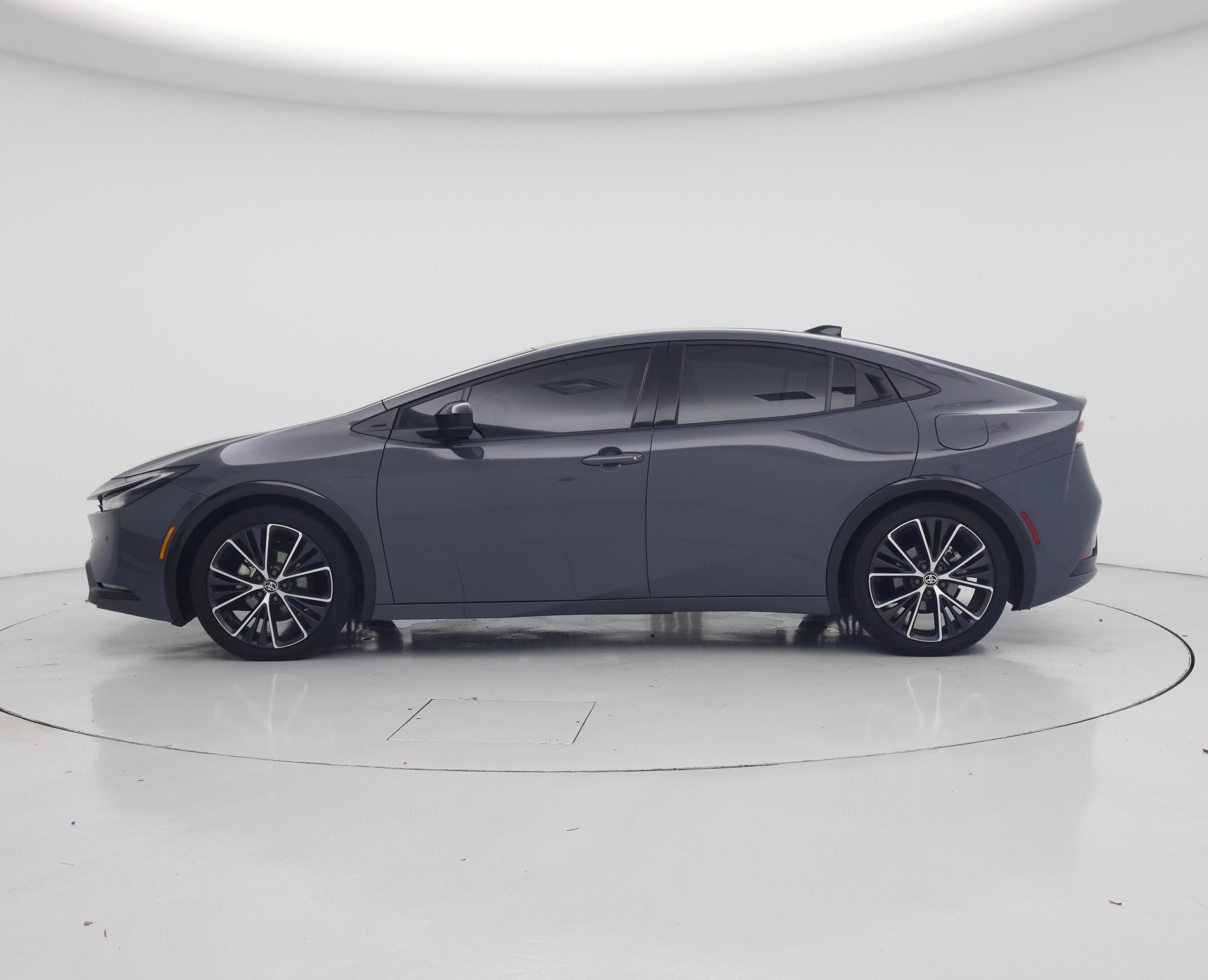 Thumbnail: 2025 Toyota Prius - 3