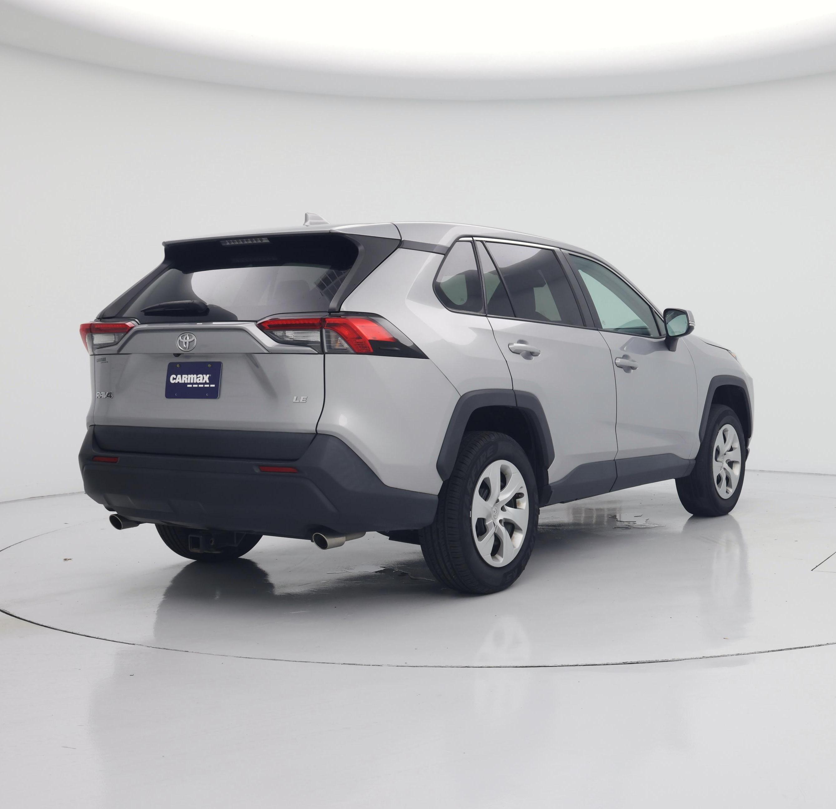 Thumbnail: 2022 Toyota RAV4 - 8