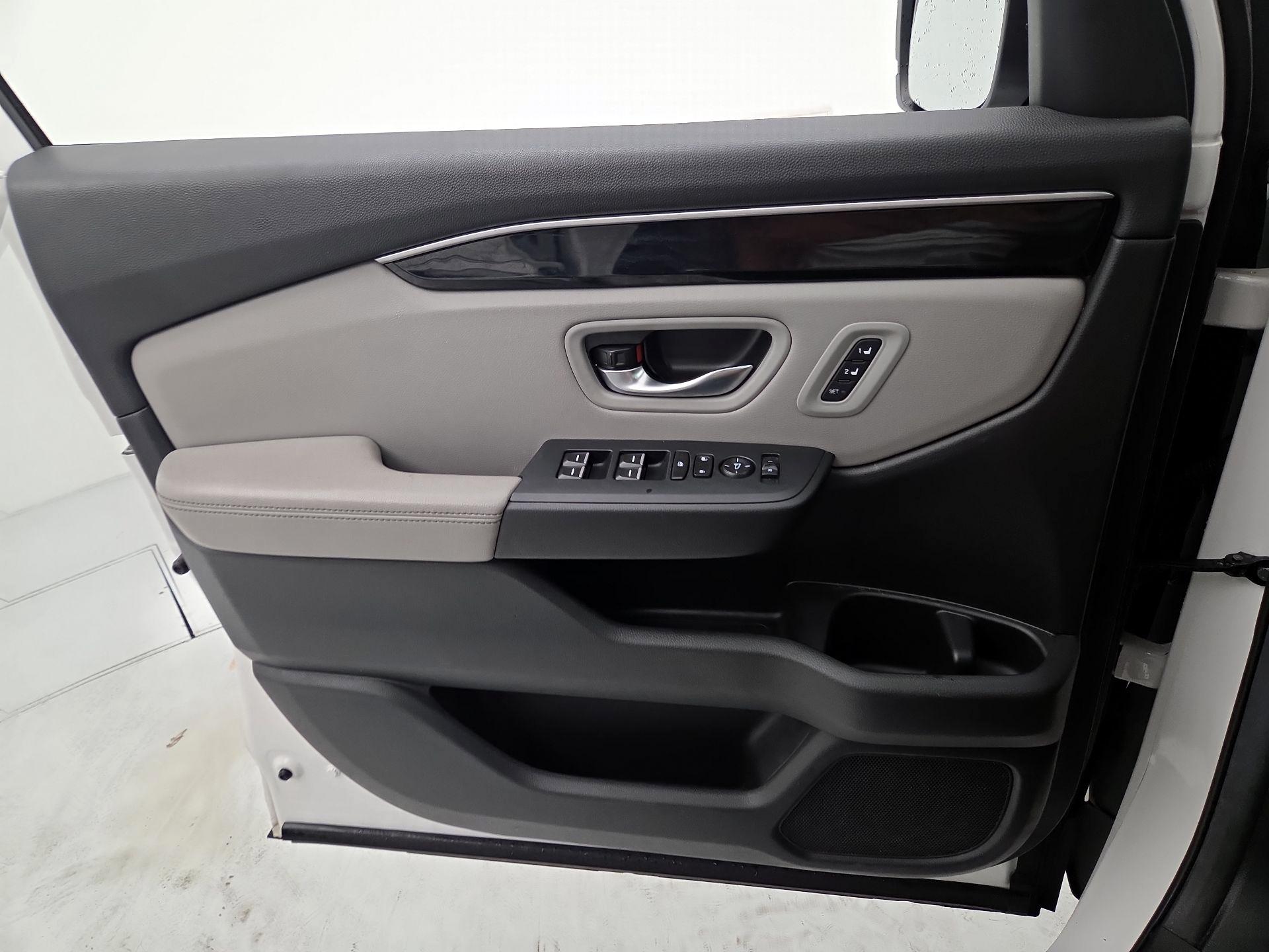 Thumbnail: 2025 Honda Pilot - 12