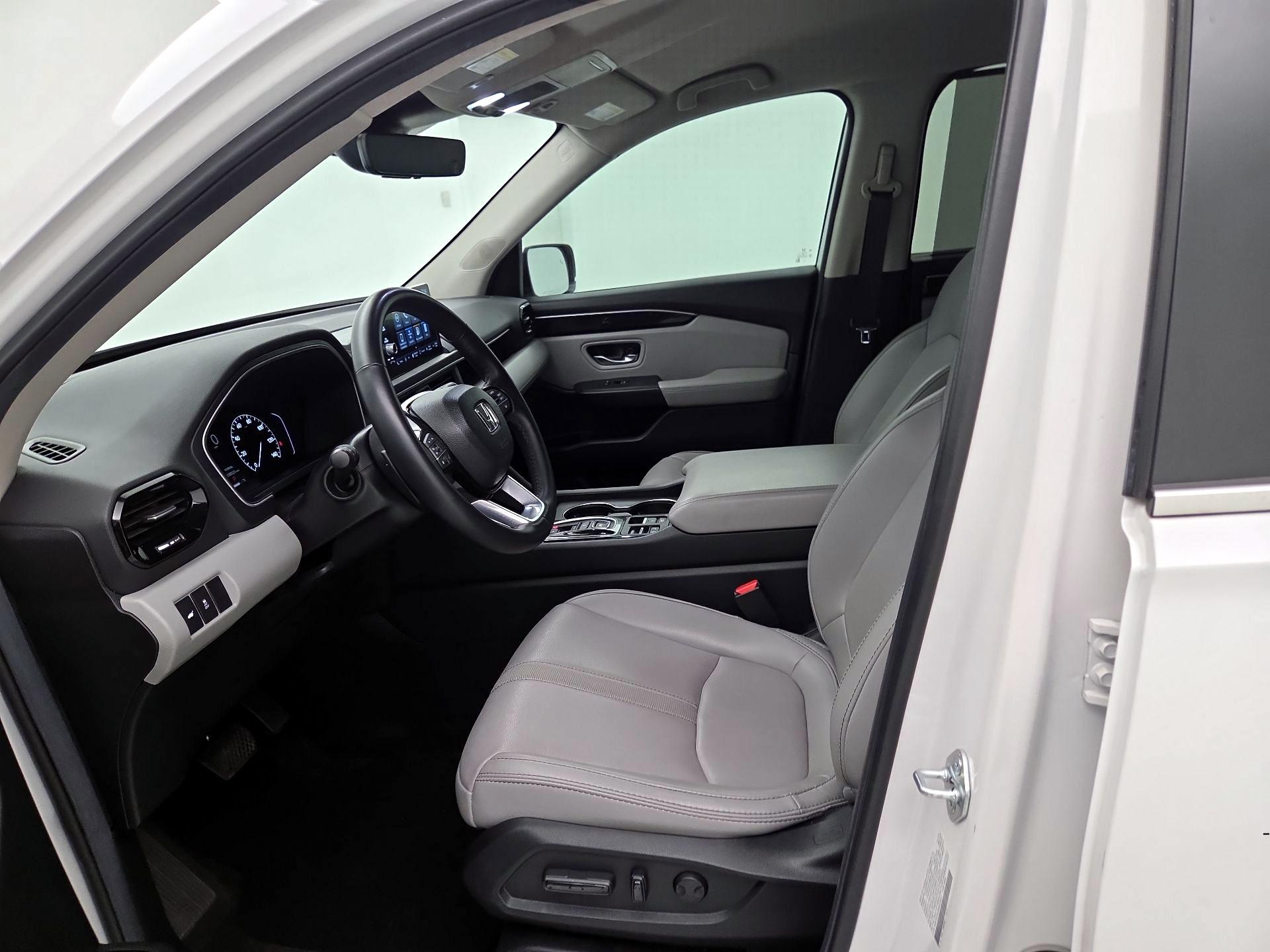 Thumbnail: 2025 Honda Pilot - 11