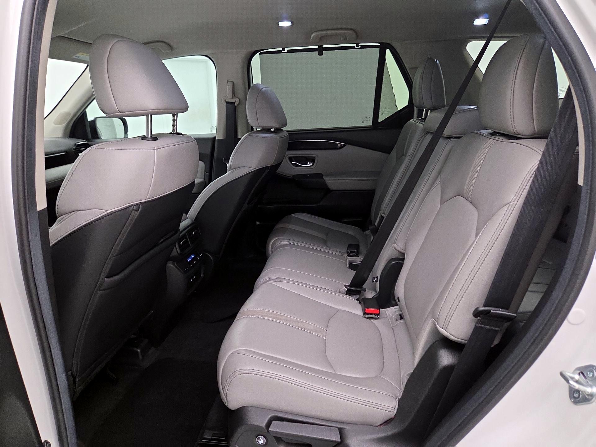 Thumbnail: 2025 Honda Pilot - 19