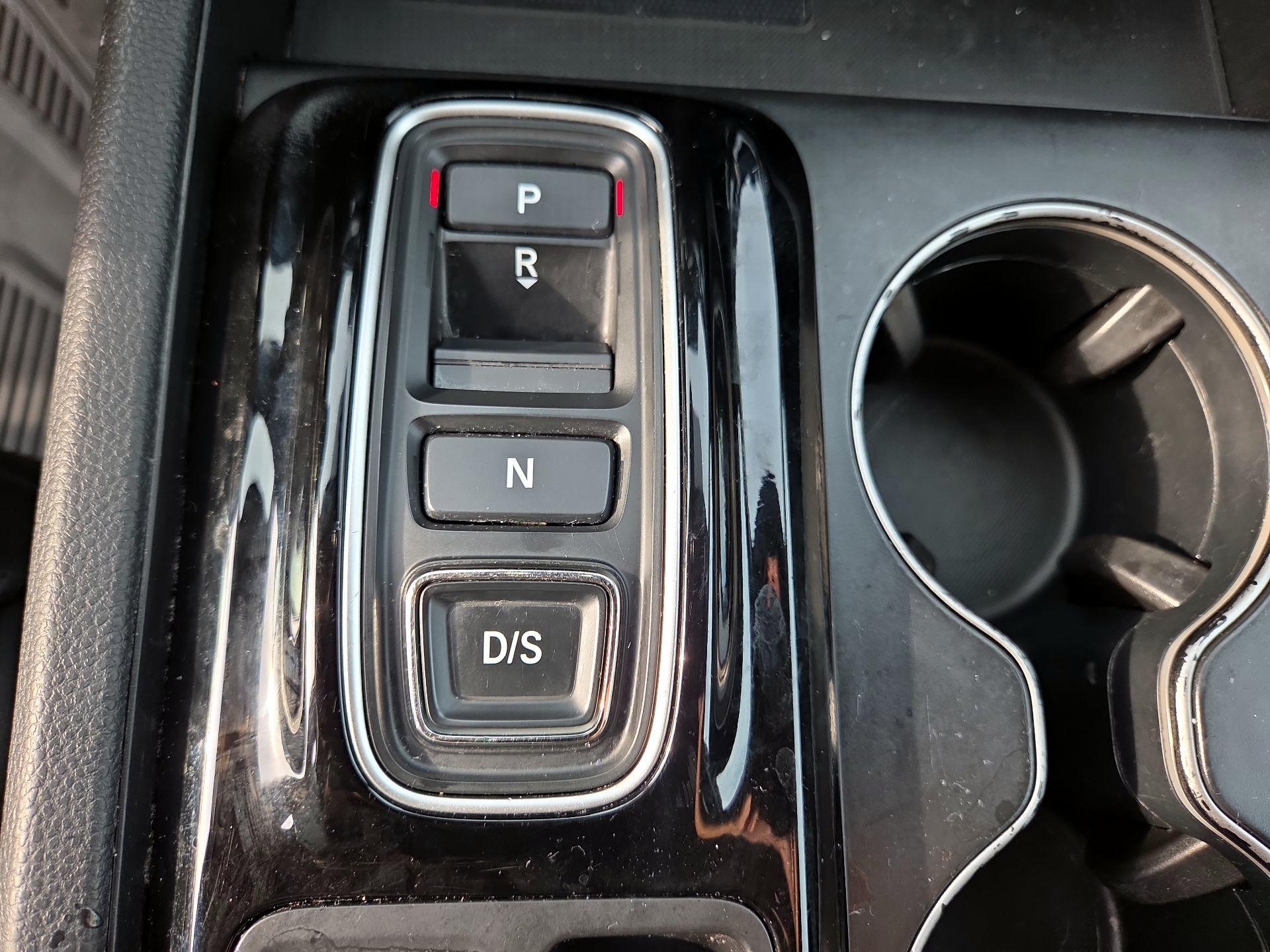 Thumbnail: 2023 Honda Pilot - 17