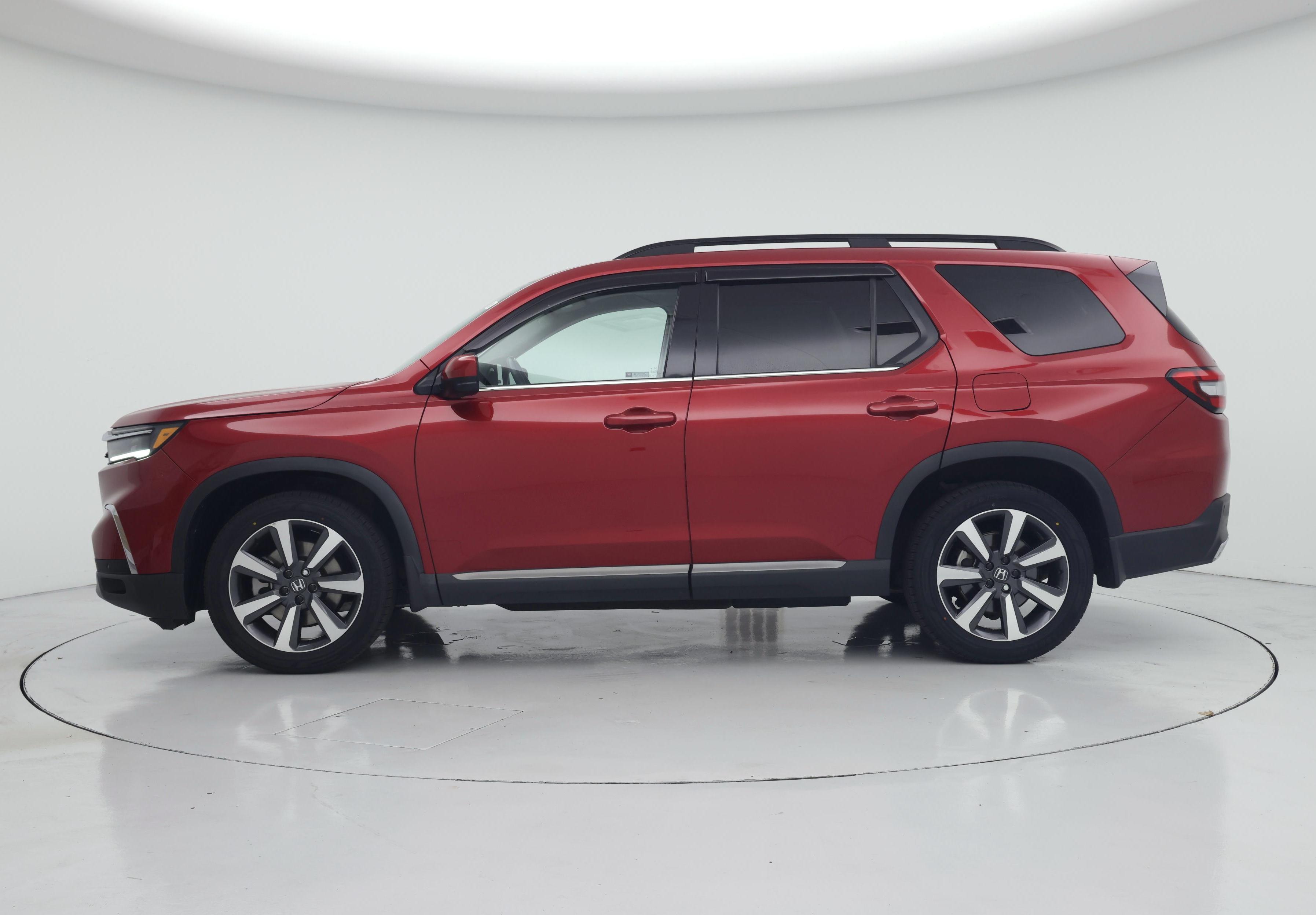 Thumbnail: 2023 Honda Pilot - 3