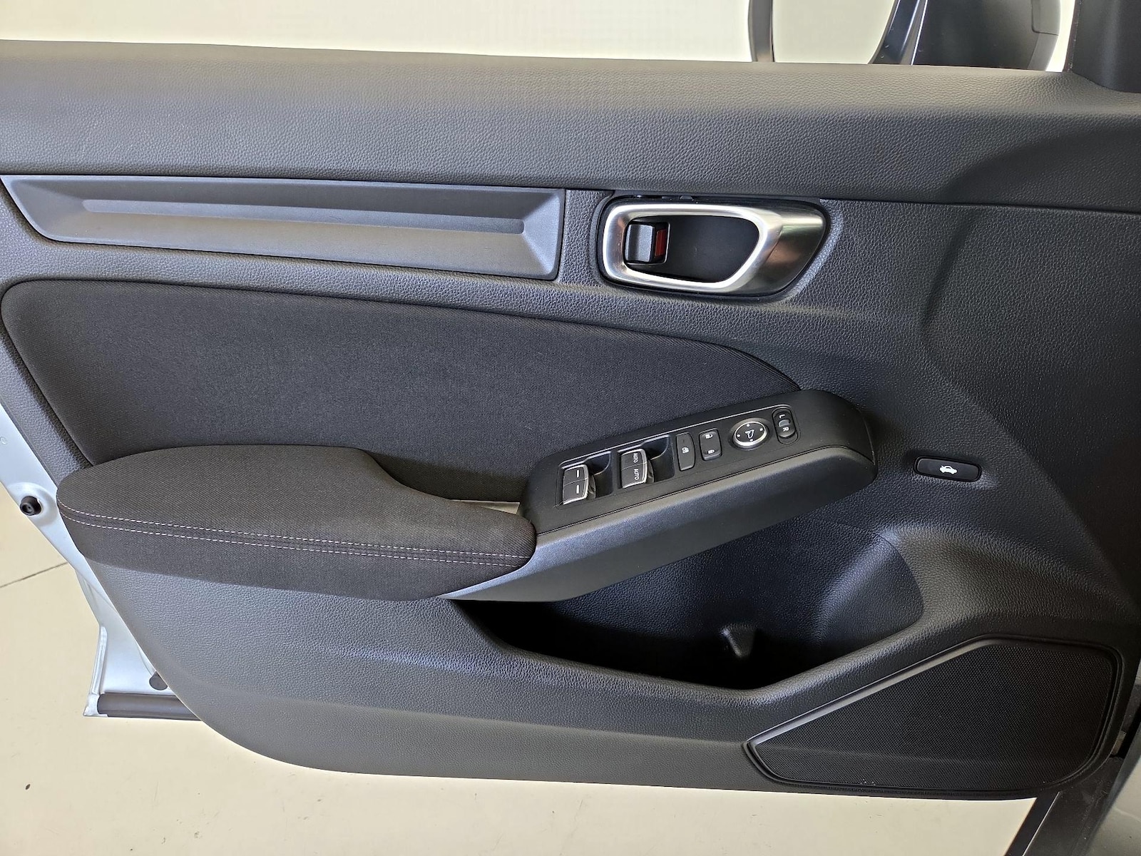2025 Honda Civic Sport - Photo 13