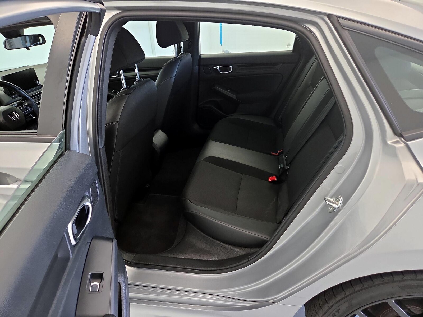 2025 Honda Civic Sport - Photo 20