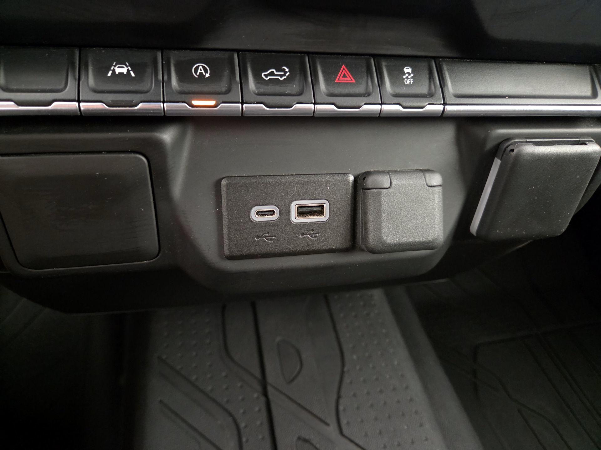 Thumbnail: 2023 Chevrolet Silverado 1500 - 18