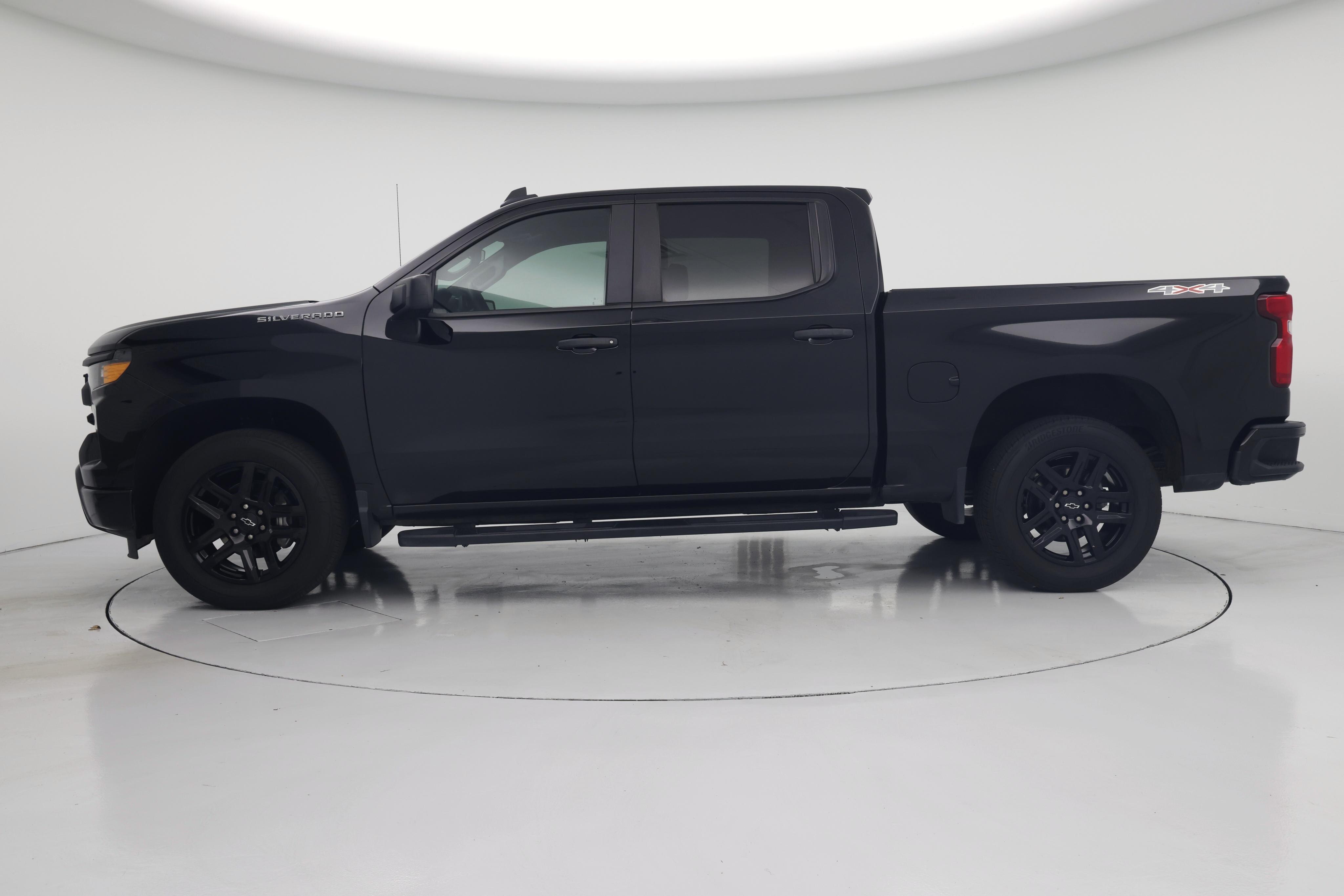 Thumbnail: 2023 Chevrolet Silverado 1500 - 3