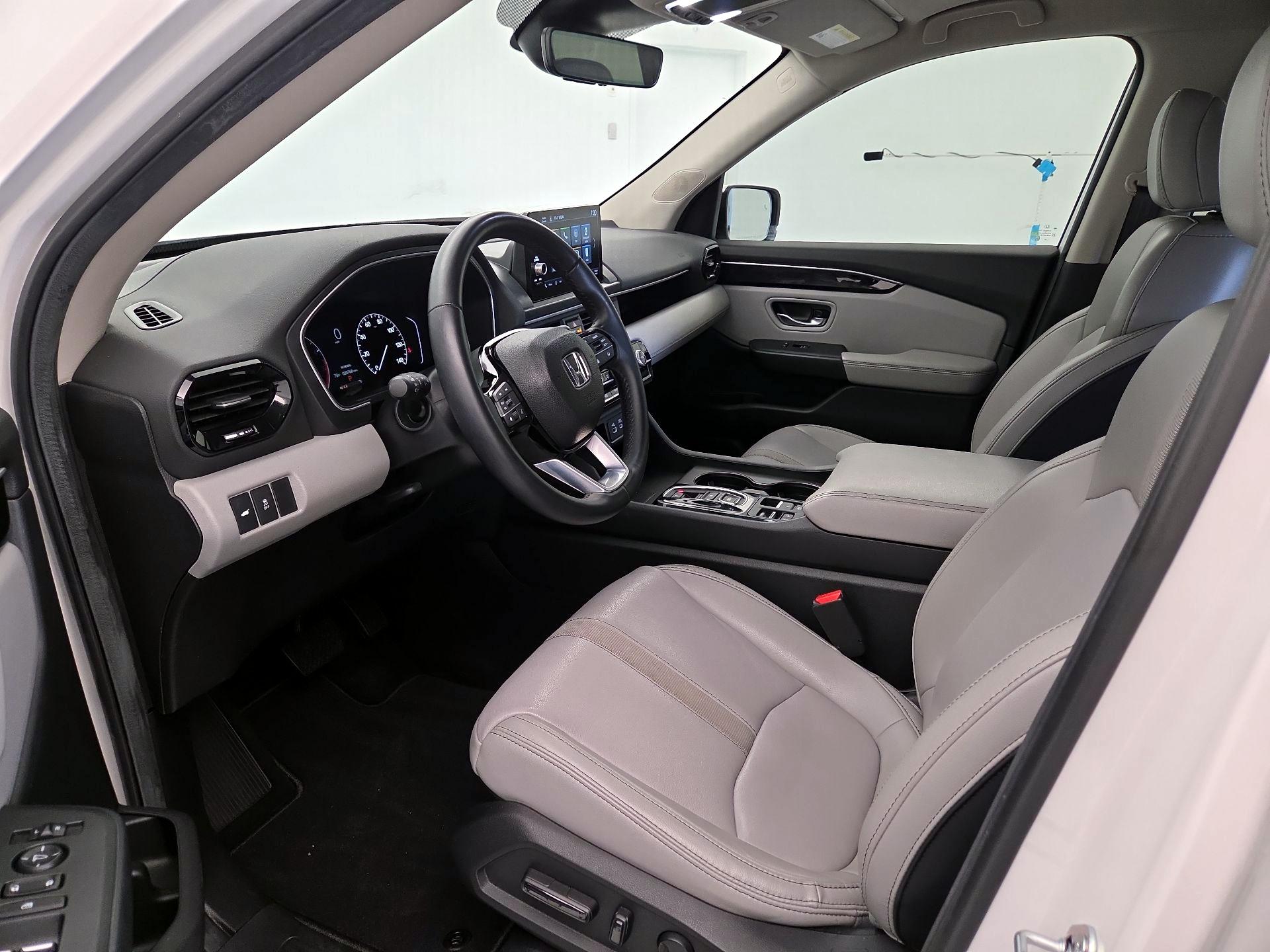 Thumbnail: 2025 Honda Pilot - 11