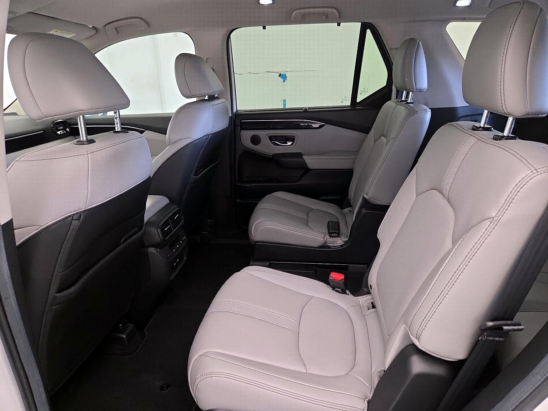 Thumbnail: 2025 Honda Pilot - 19