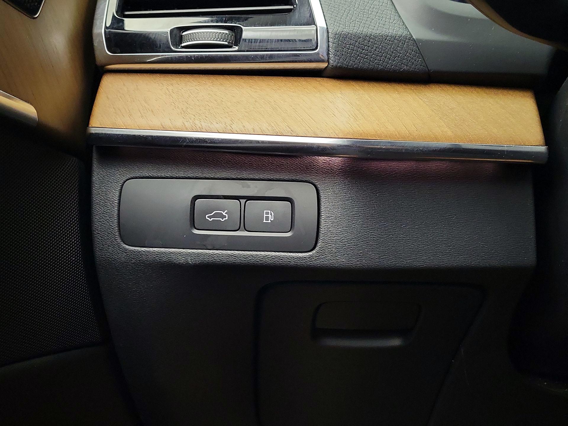 Thumbnail: 2023 Volvo XC90 - 13