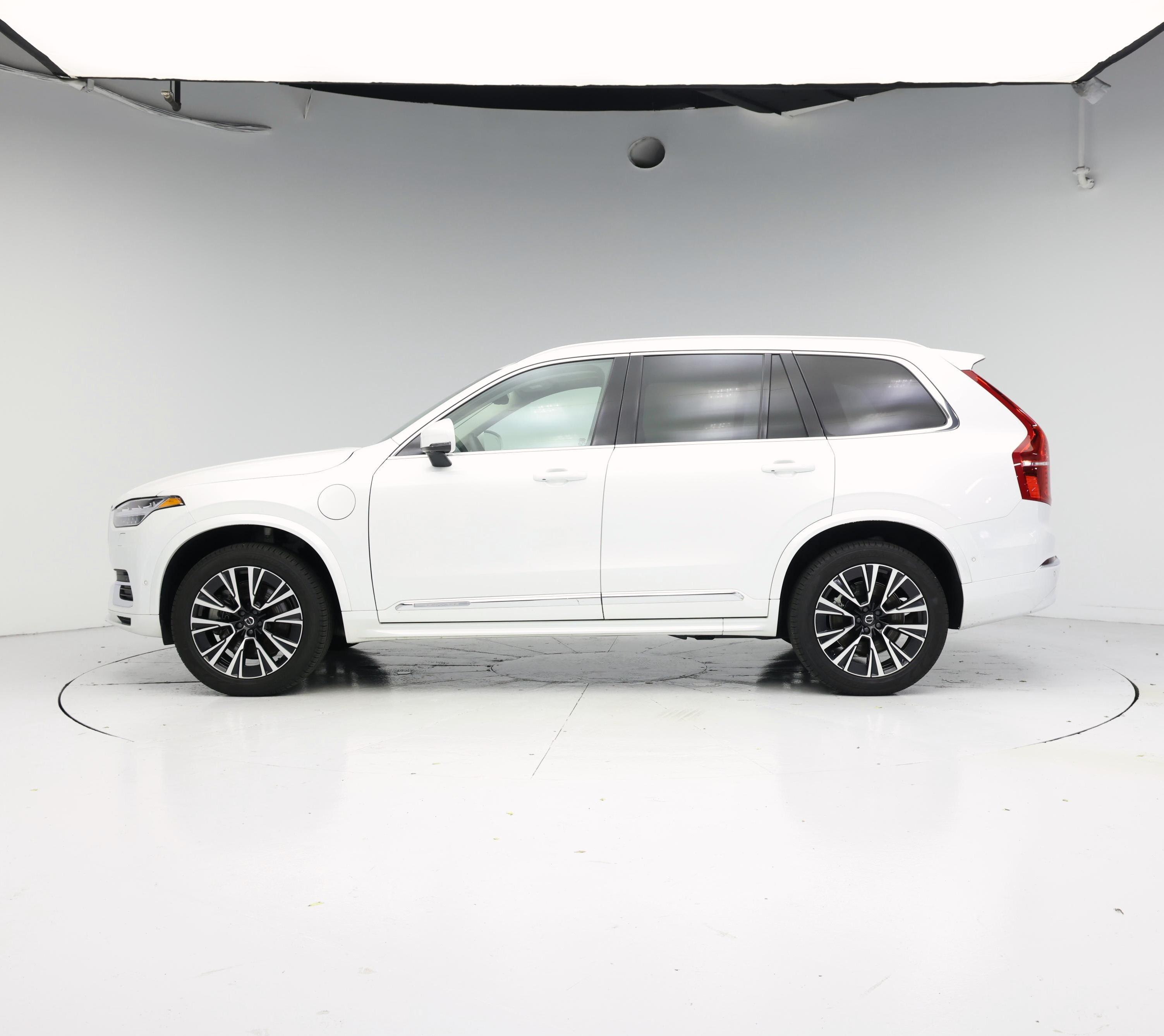 Thumbnail: 2023 Volvo XC90 - 3