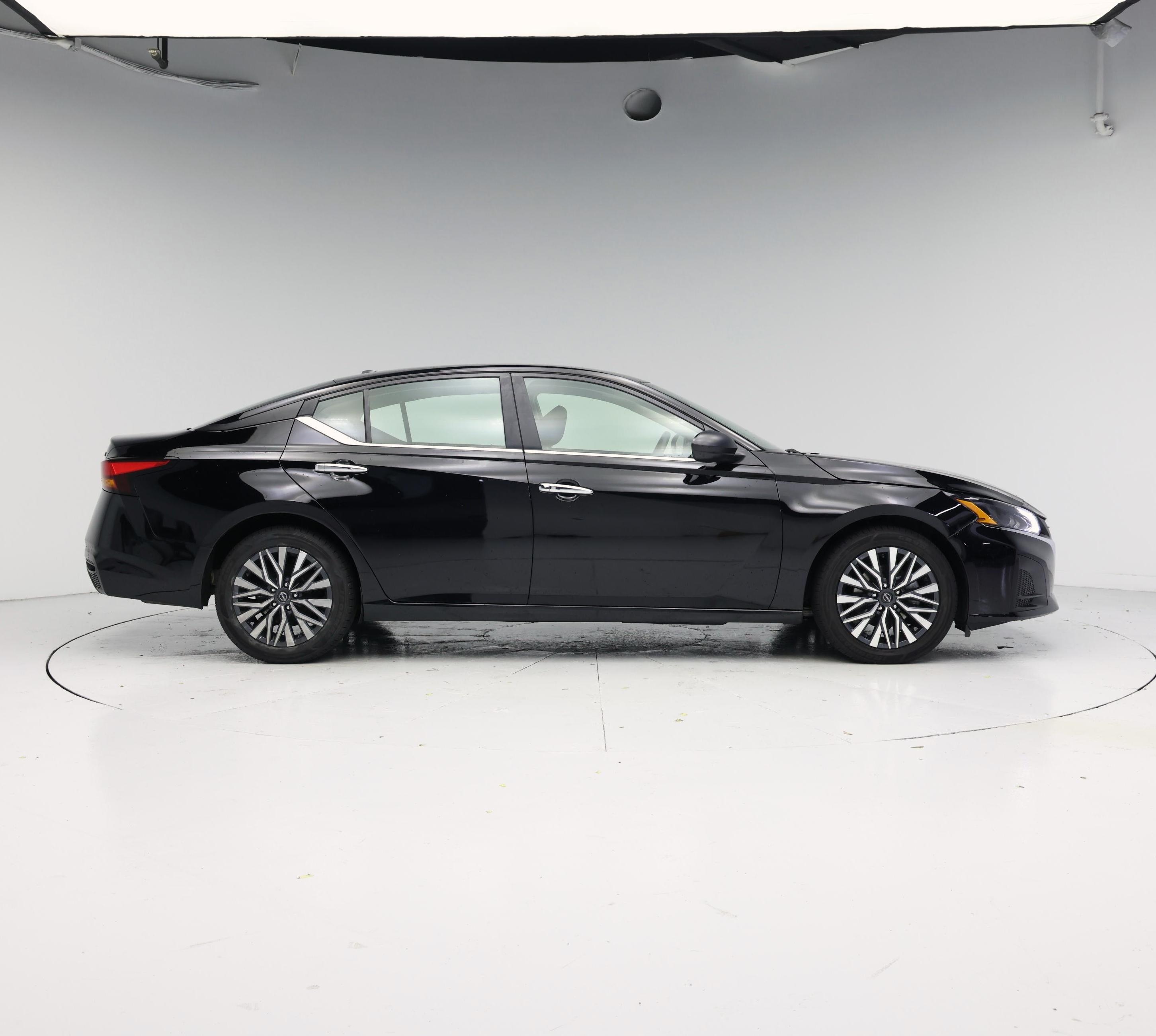 Thumbnail: 2024 Nissan Altima - 7