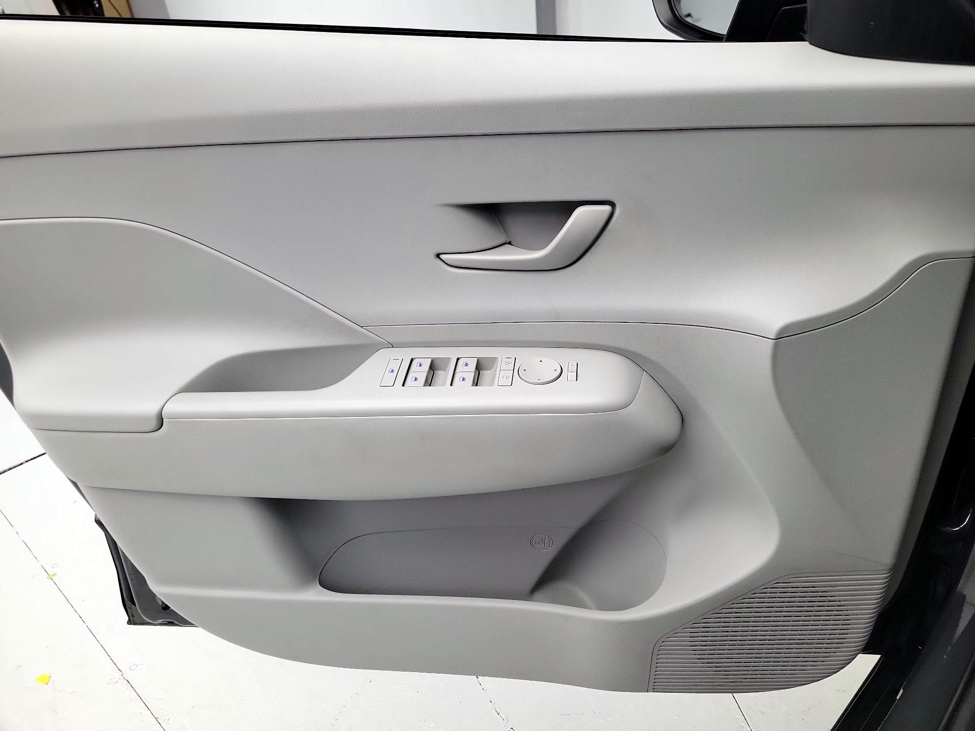 Thumbnail: 2025 Hyundai Kona - 12