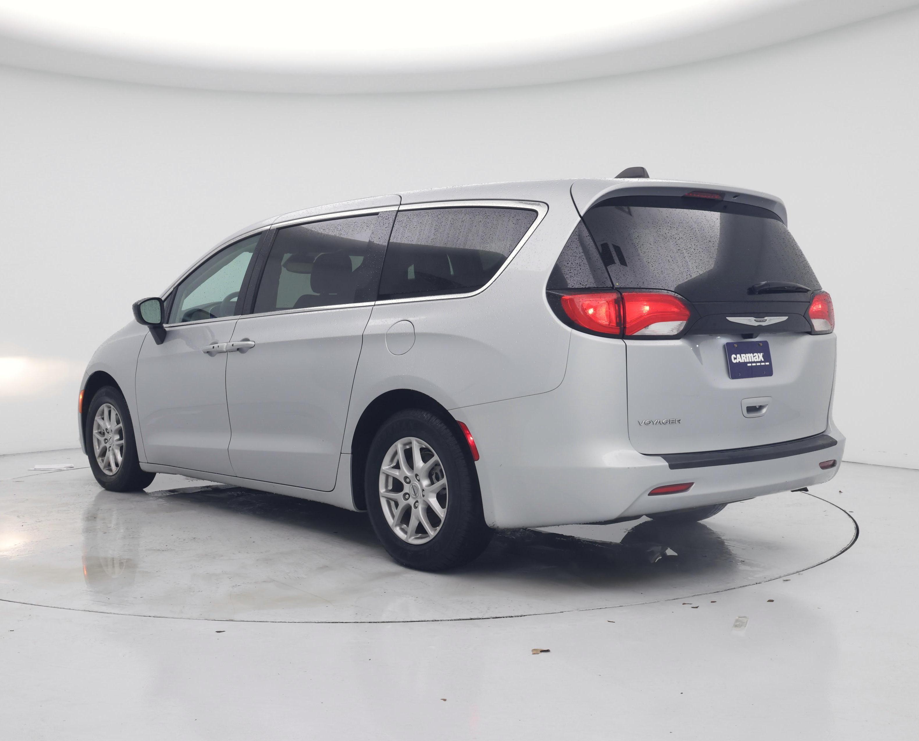 Thumbnail: 2024 Chrysler Voyager - 2