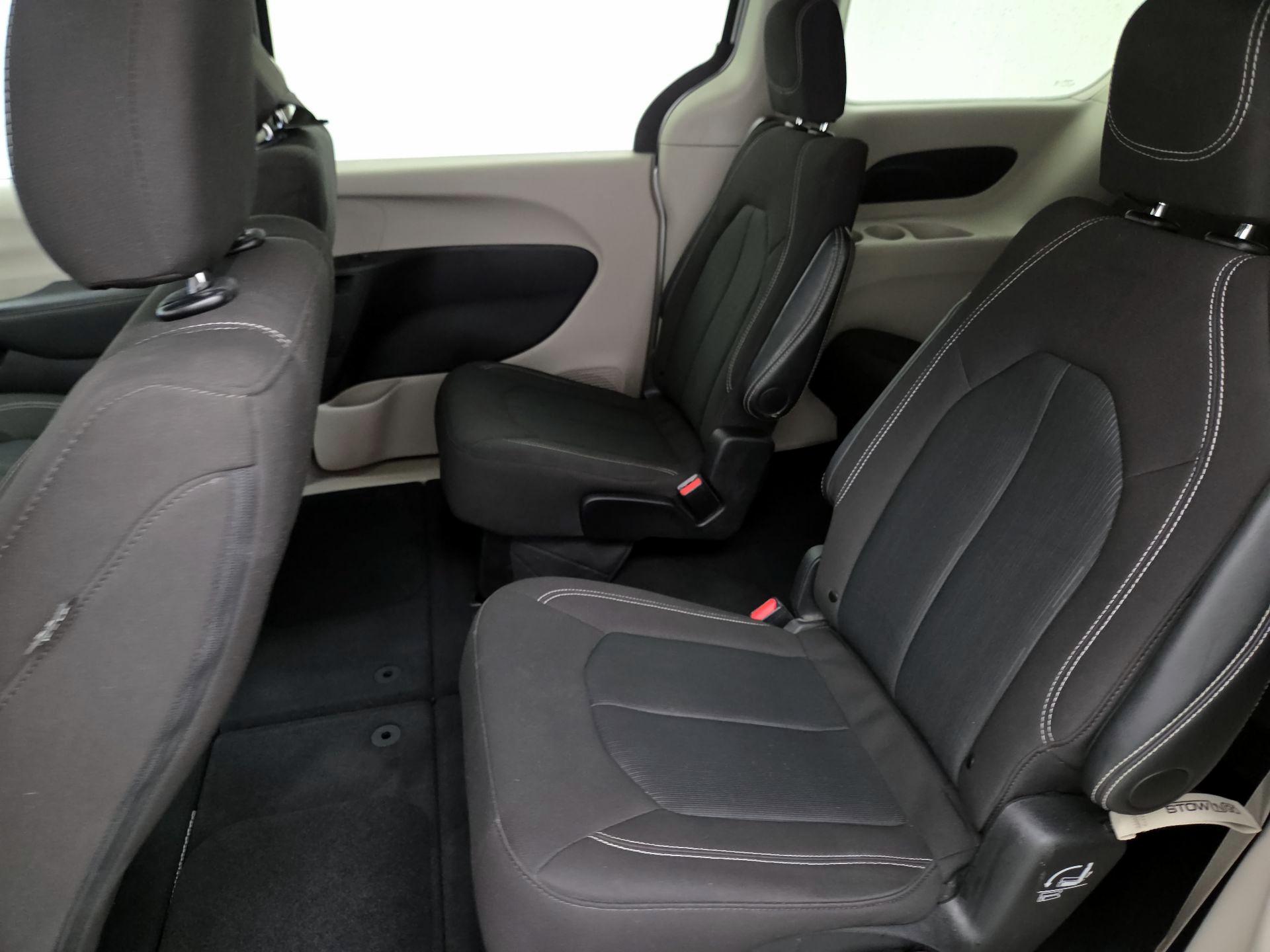 Thumbnail: 2024 Chrysler Voyager - 19