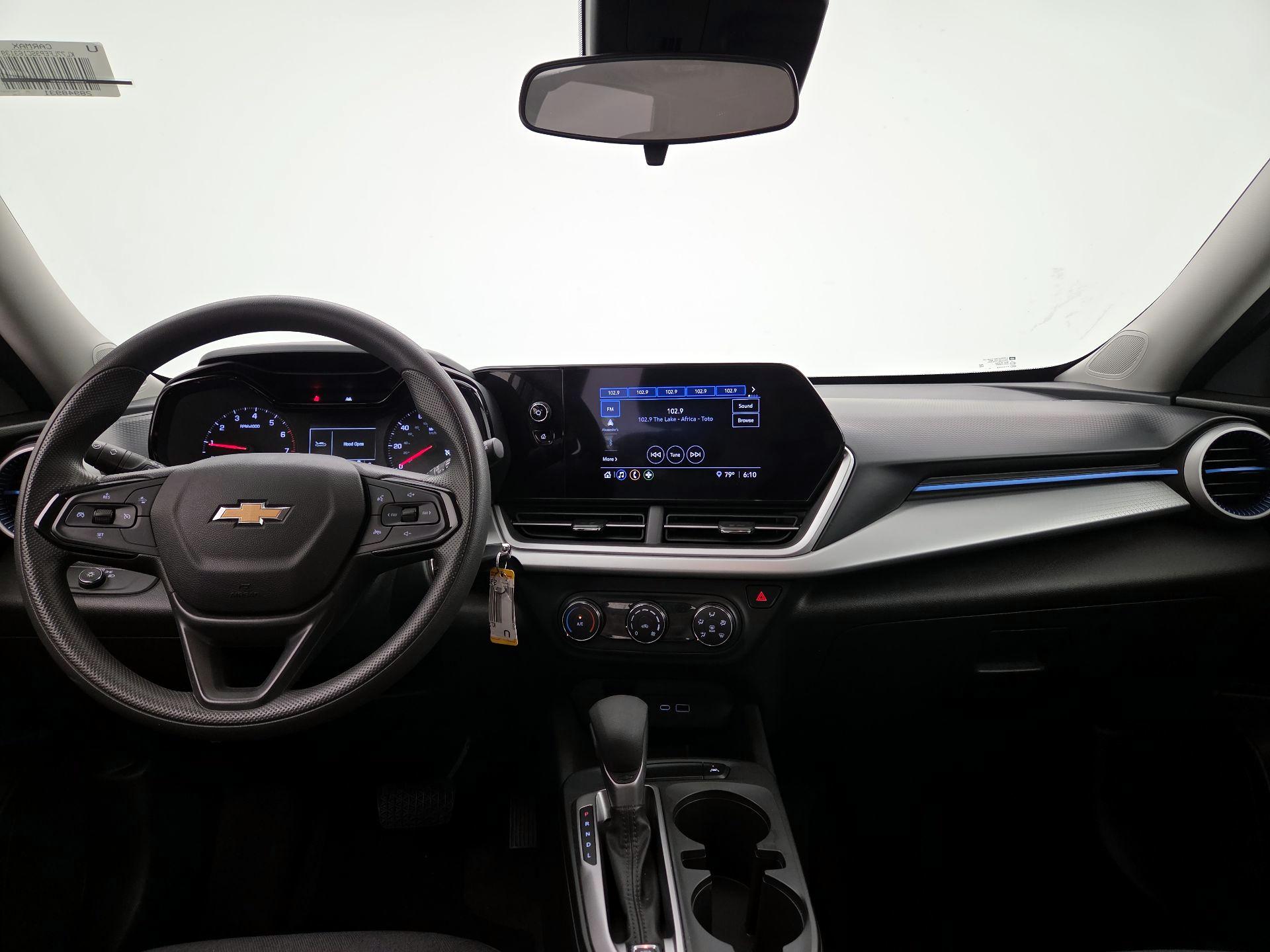 Thumbnail: 2025 Chevrolet Trax - 9