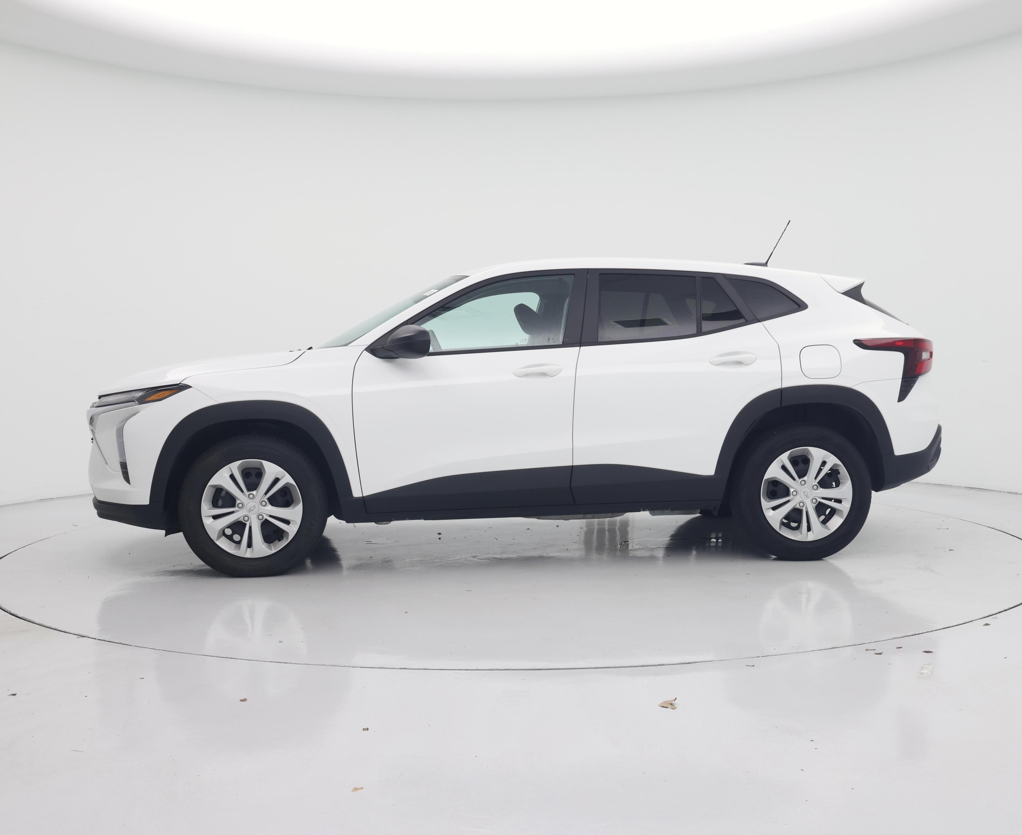 Thumbnail: 2025 Chevrolet Trax - 3