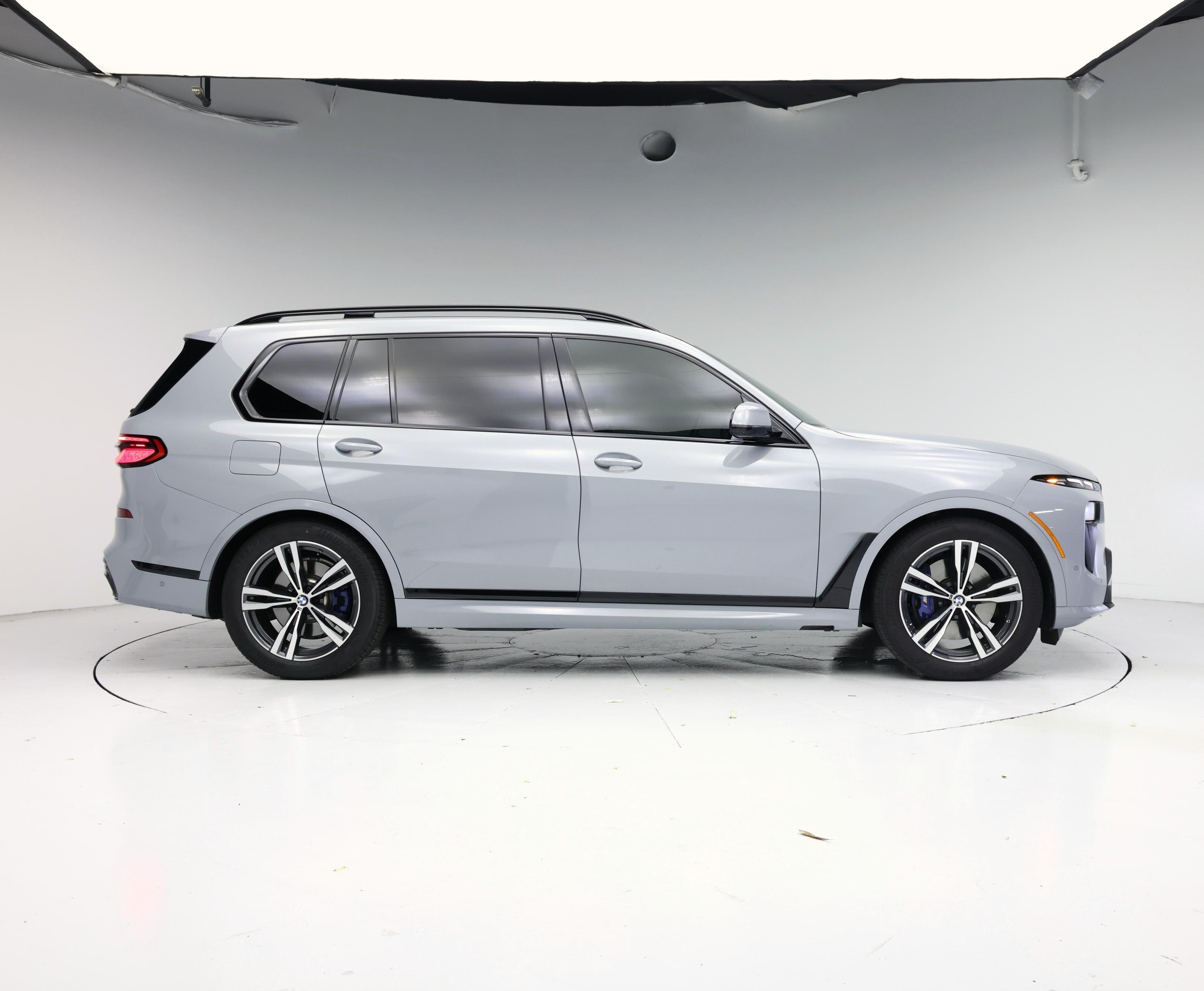Thumbnail: 2025 BMW X7 - 7