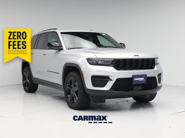 Silver 2025 Jeep Grand Cherokee SUV / Crossover Four-Wheel Drive Automatic