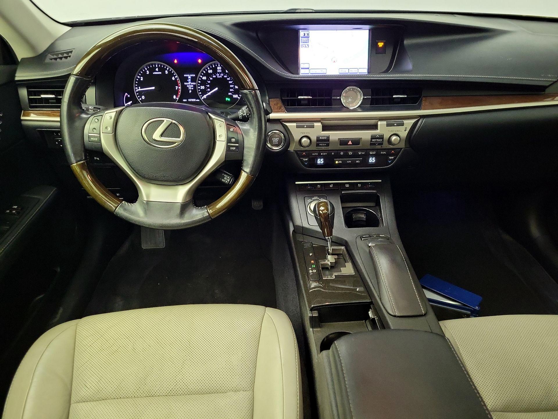 Thumbnail: 2014 Lexus ES - 9