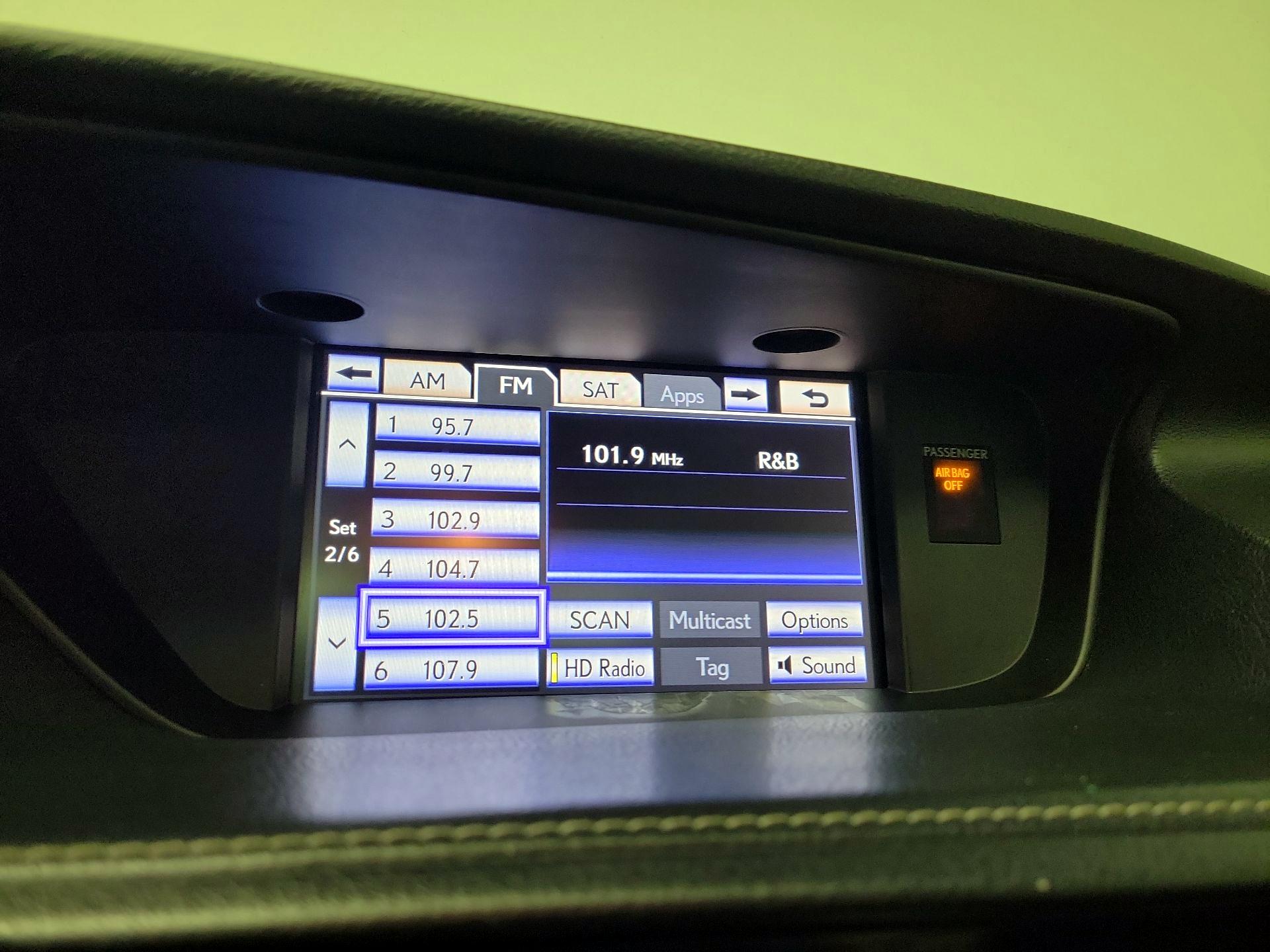Thumbnail: 2014 Lexus ES - 16