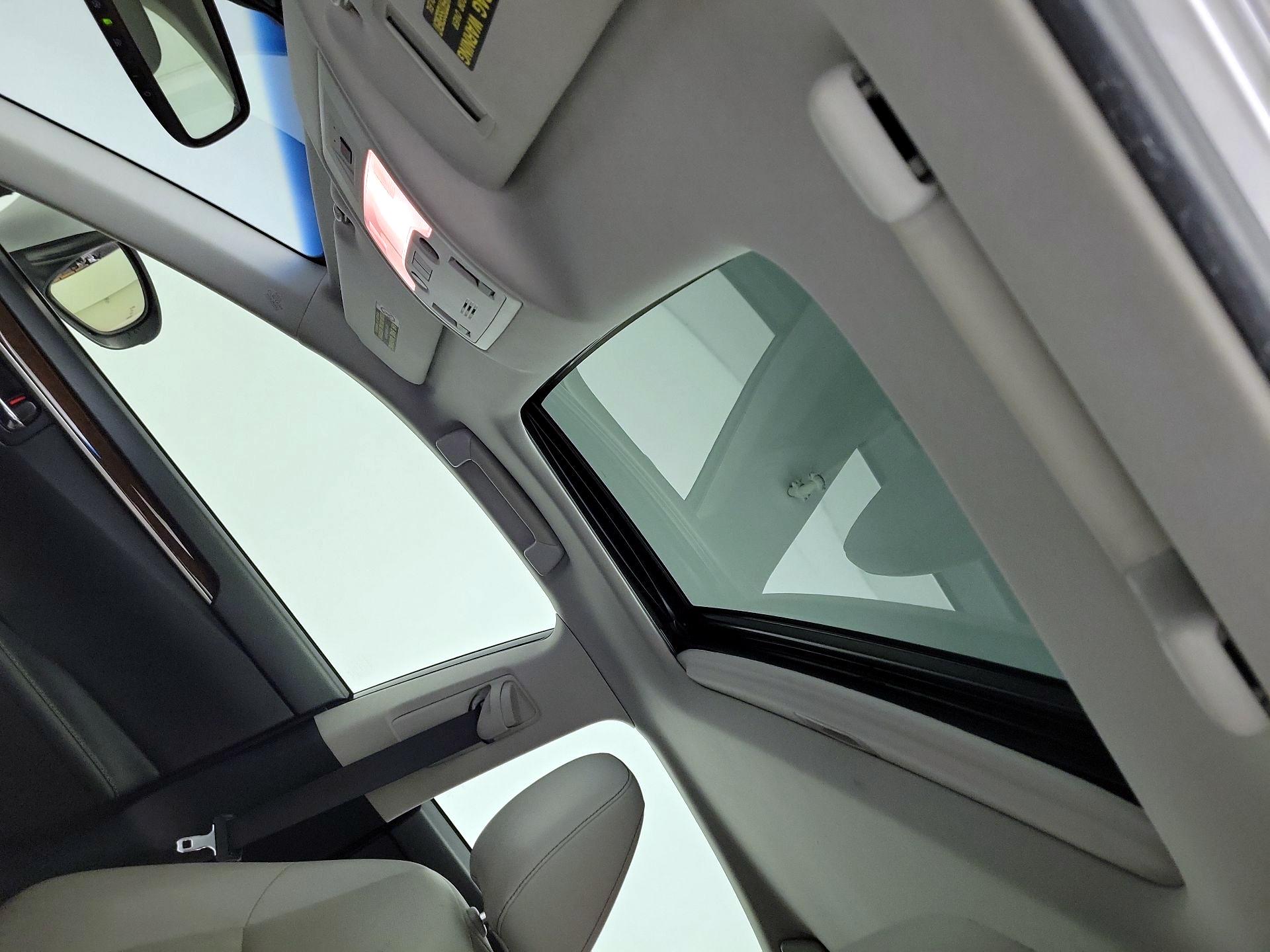 Thumbnail: 2014 Lexus ES - 20