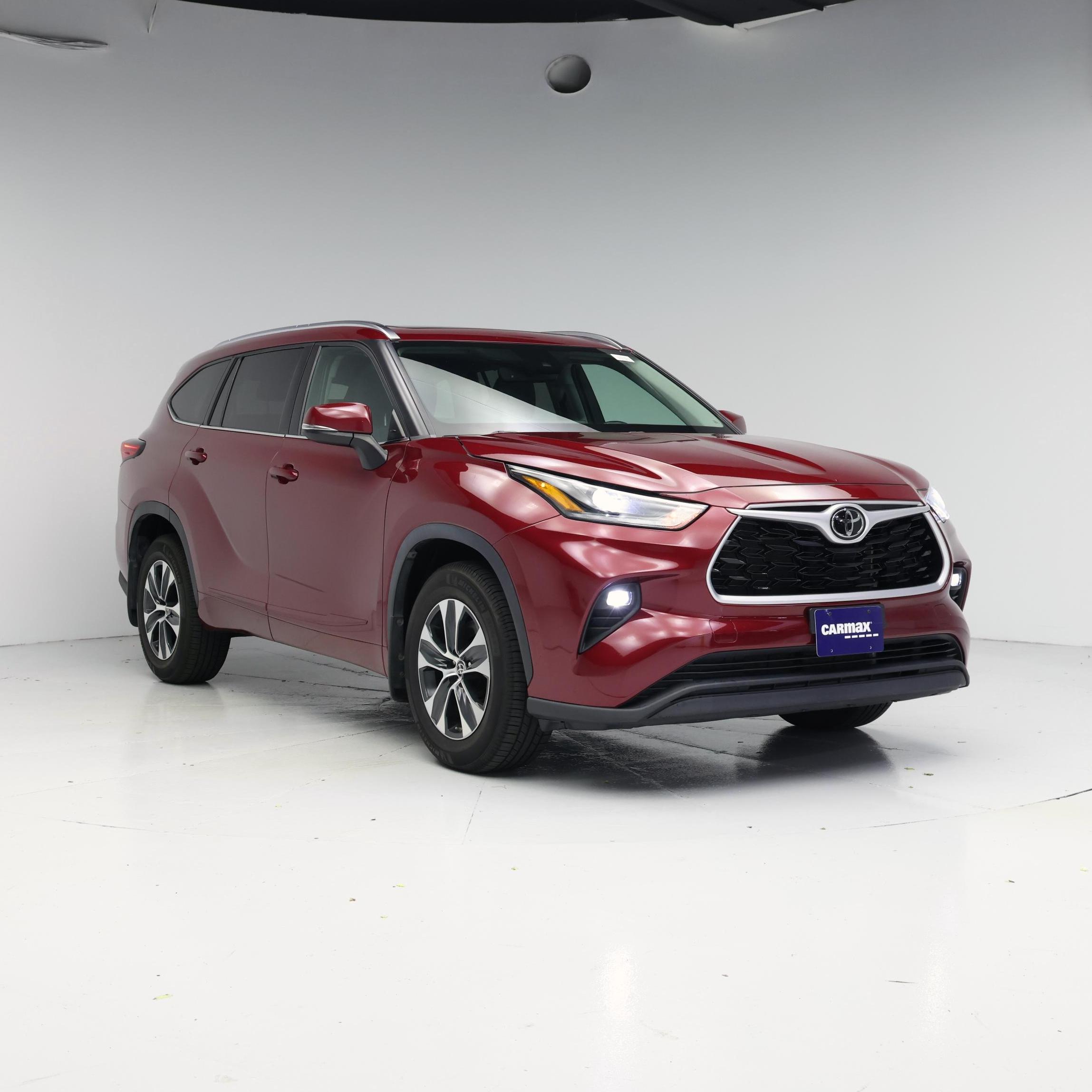 Red (Burgundy) 2021 Toyota Highlander SUV / Crossover All-Wheel Drive Automatic