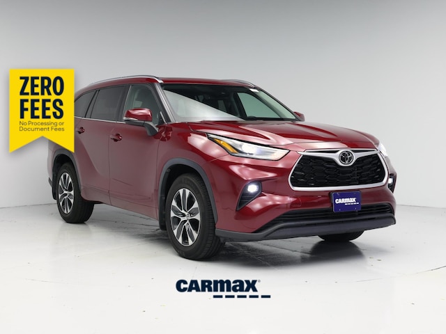 Red (Burgundy) 2021 Toyota Highlander SUV / Crossover All-Wheel Drive Automatic