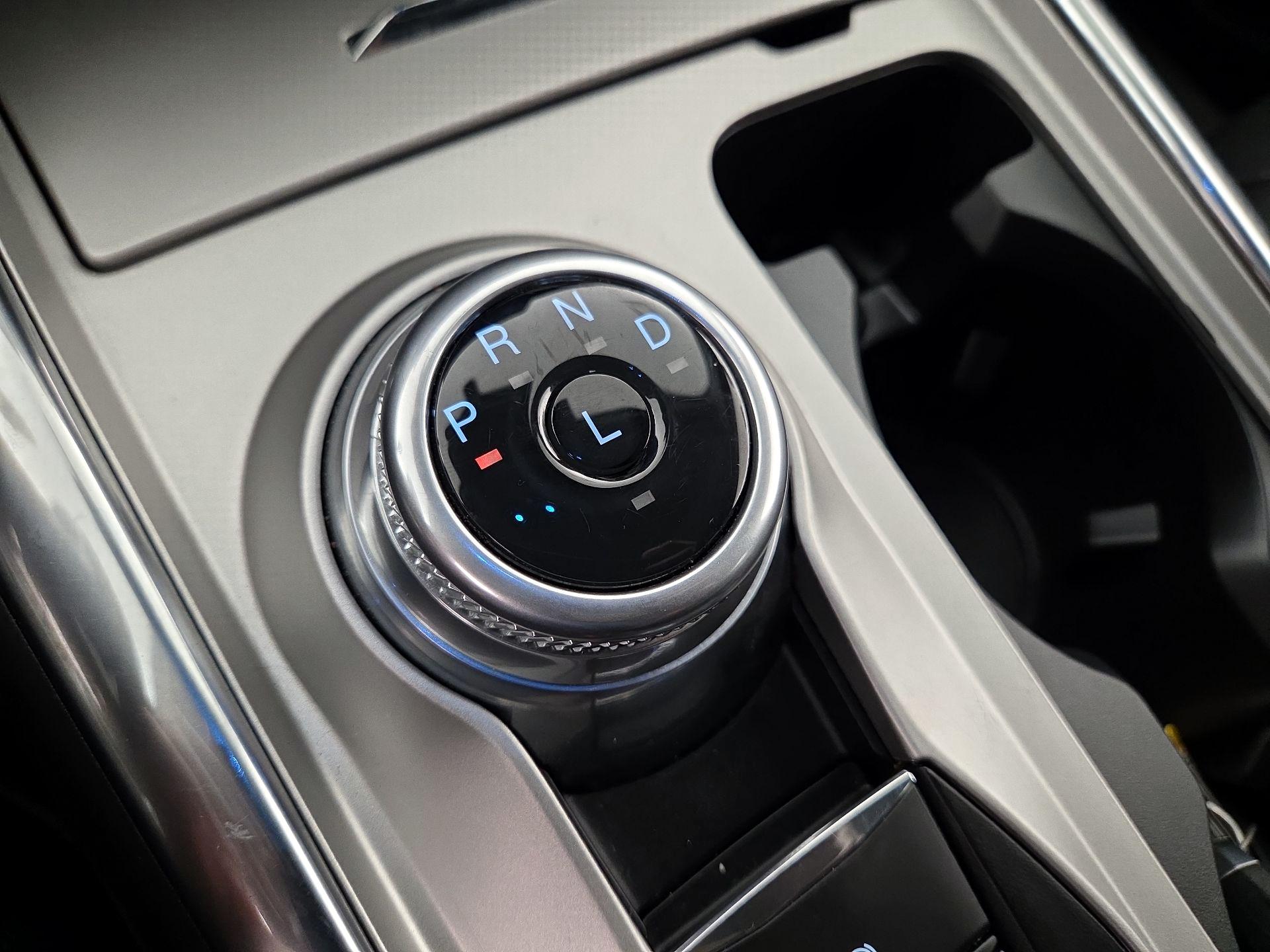 Thumbnail: 2022 Ford Explorer - 18