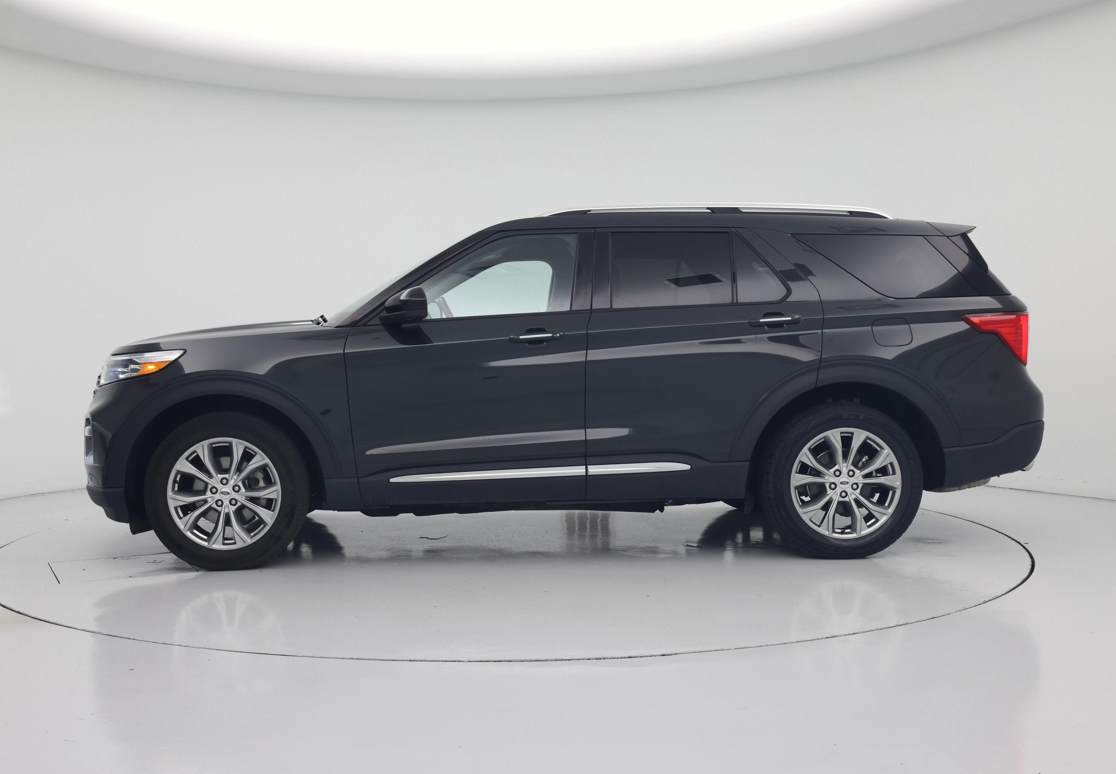 Thumbnail: 2022 Ford Explorer - 3